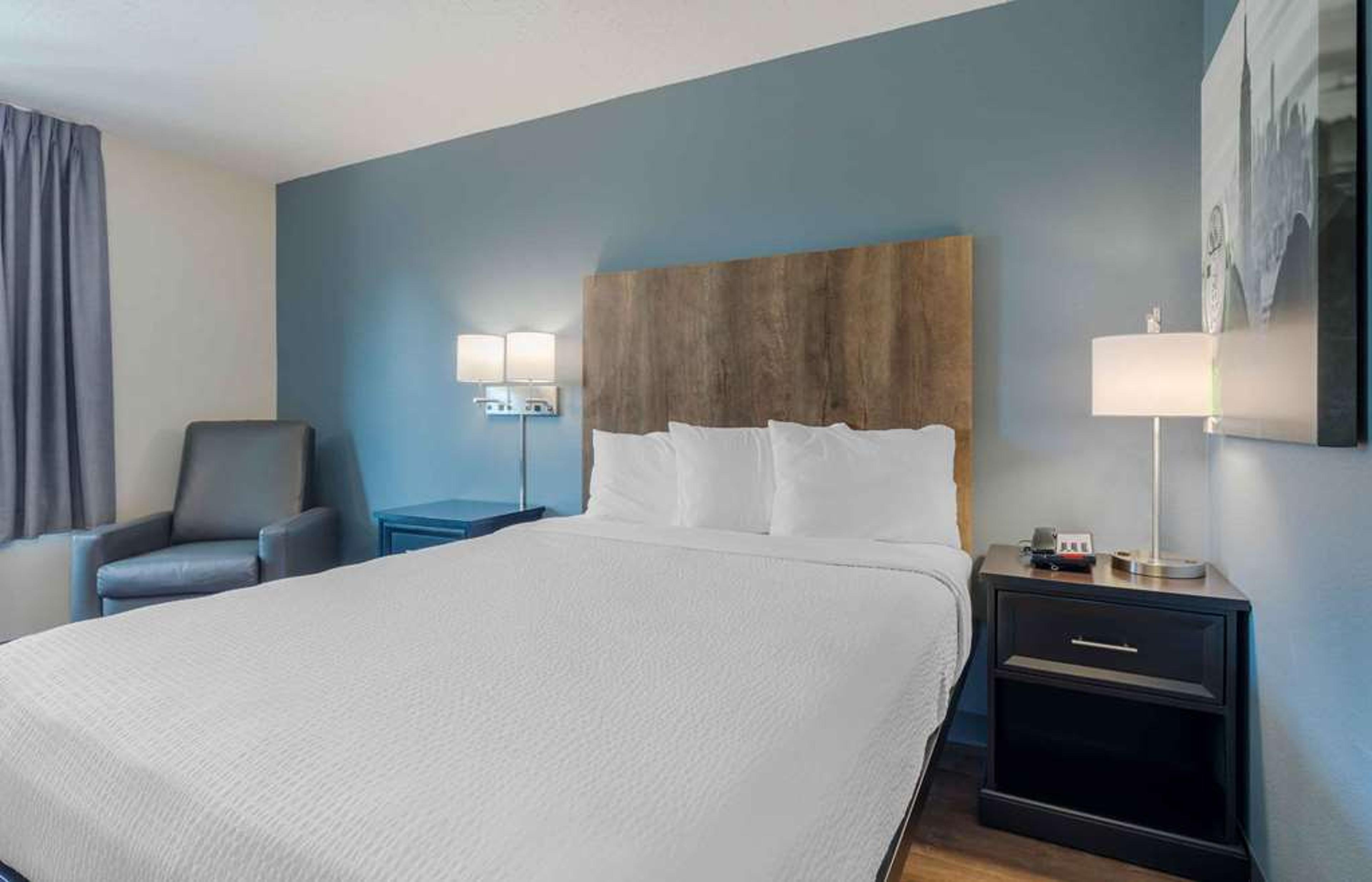 EXTENDED STAY AMERICA SELECT