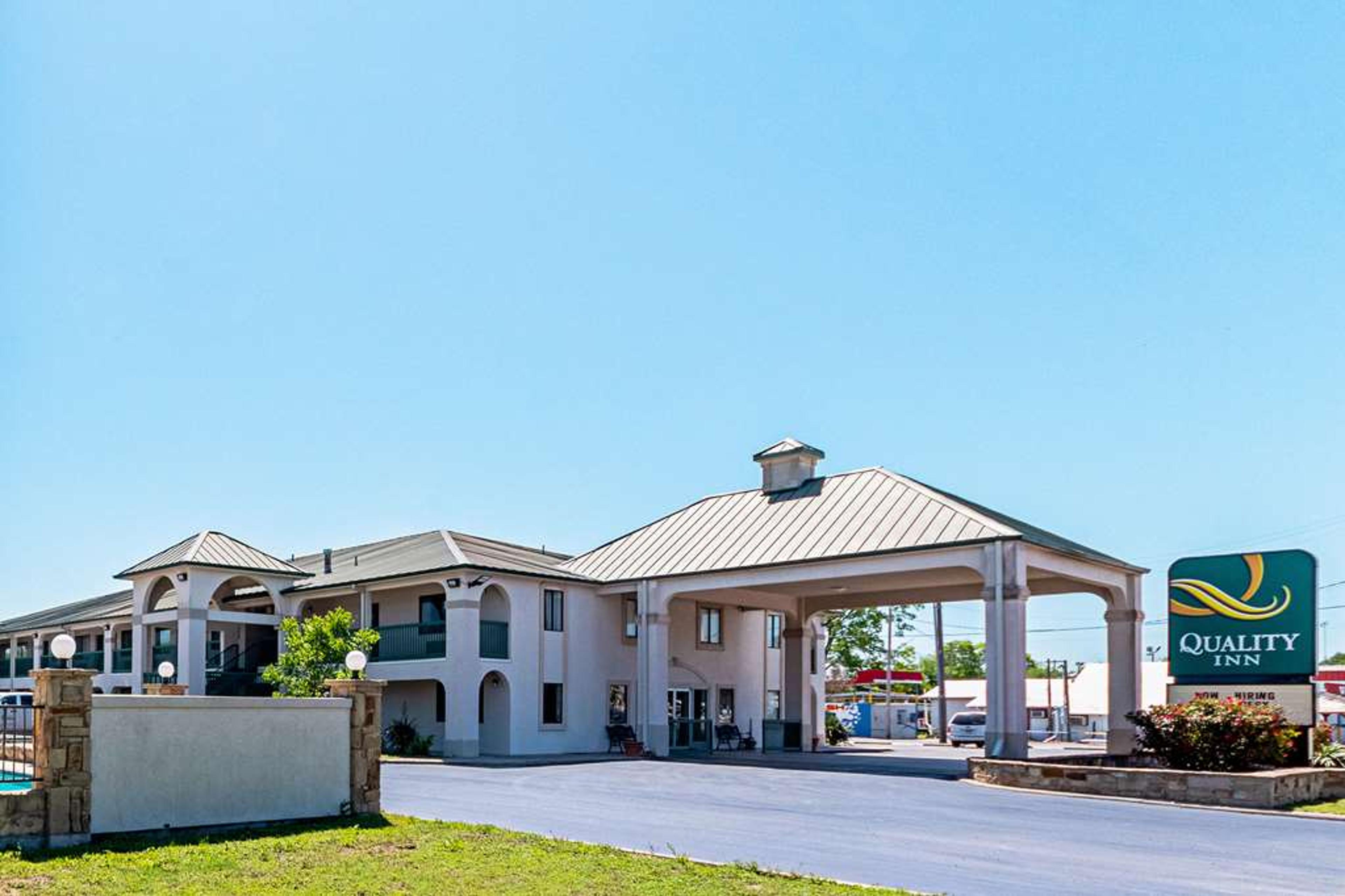 QUALITY INN THREE RIVERS