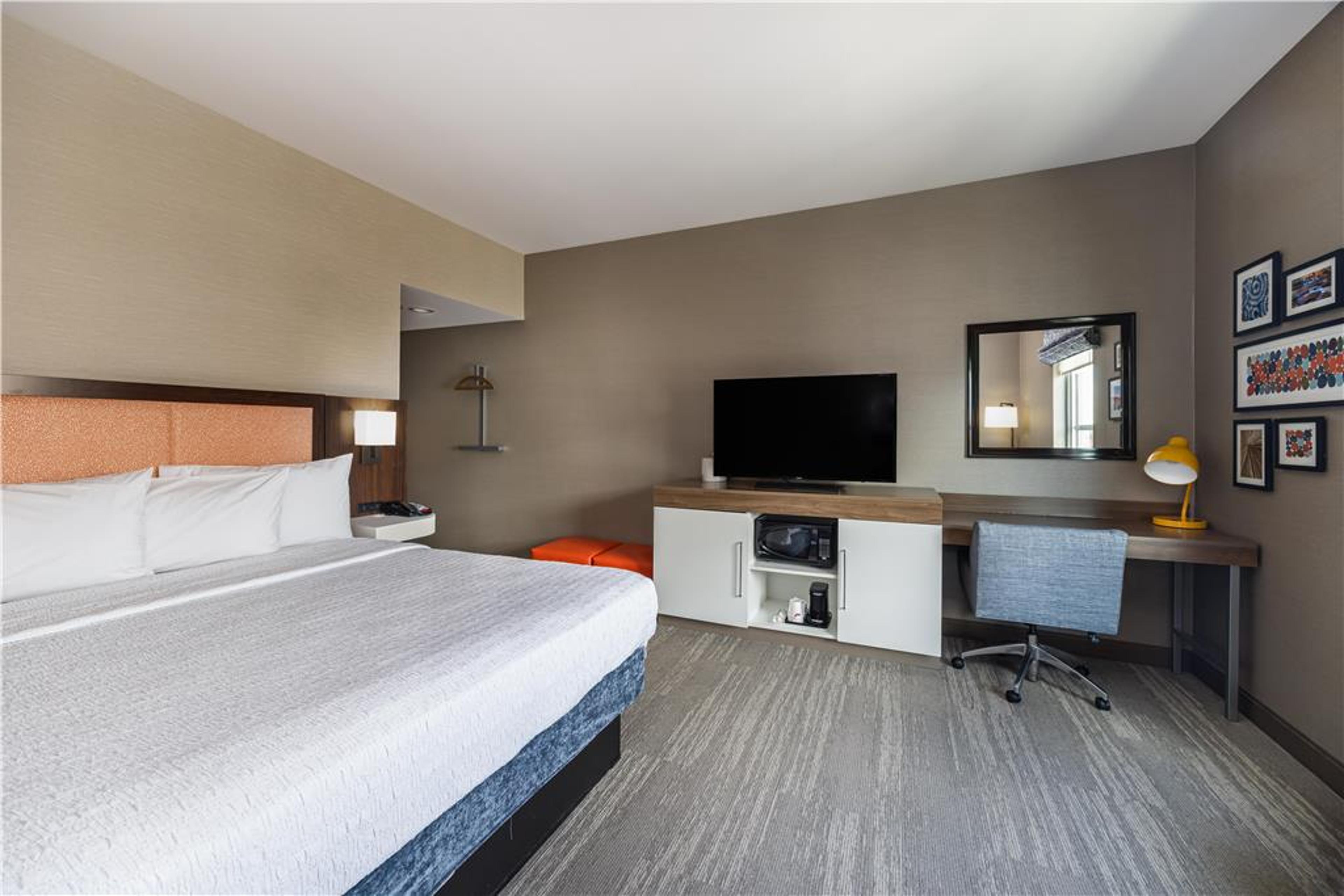 HAMPTON INN AND SUITES LOGAN