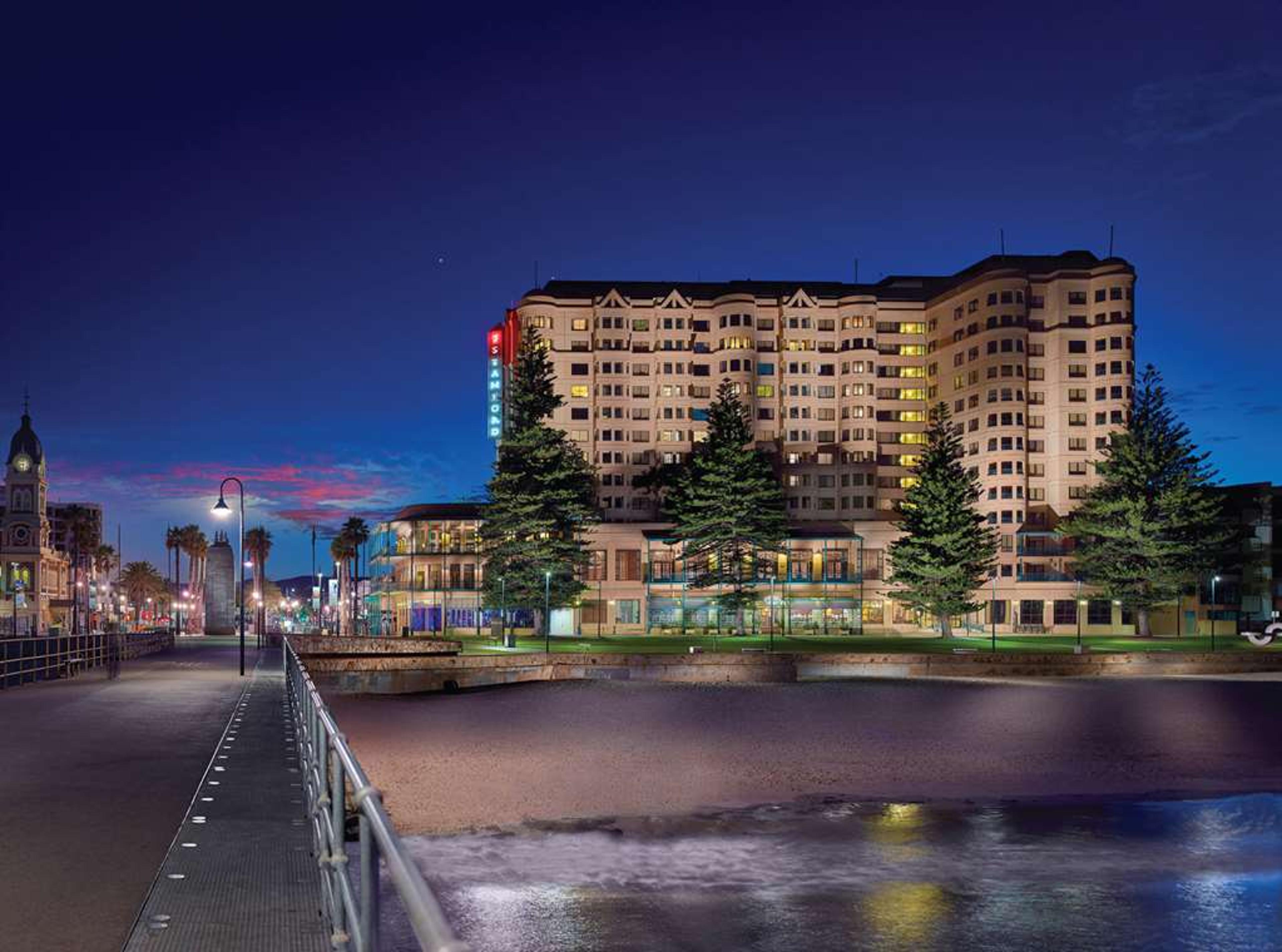 STAMFORD GRAND ADELAIDE