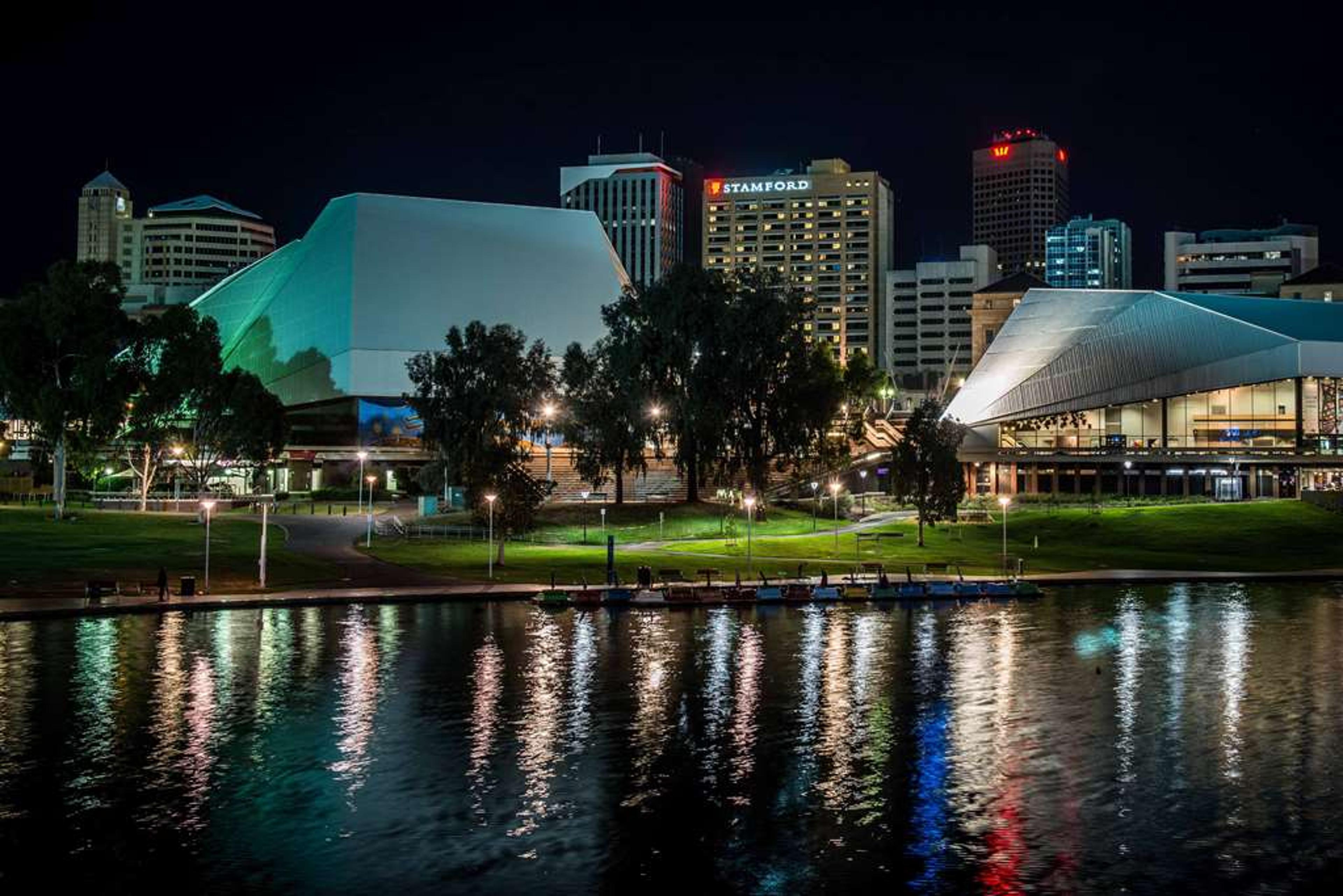 STAMFORD PLAZA ADELAIDE