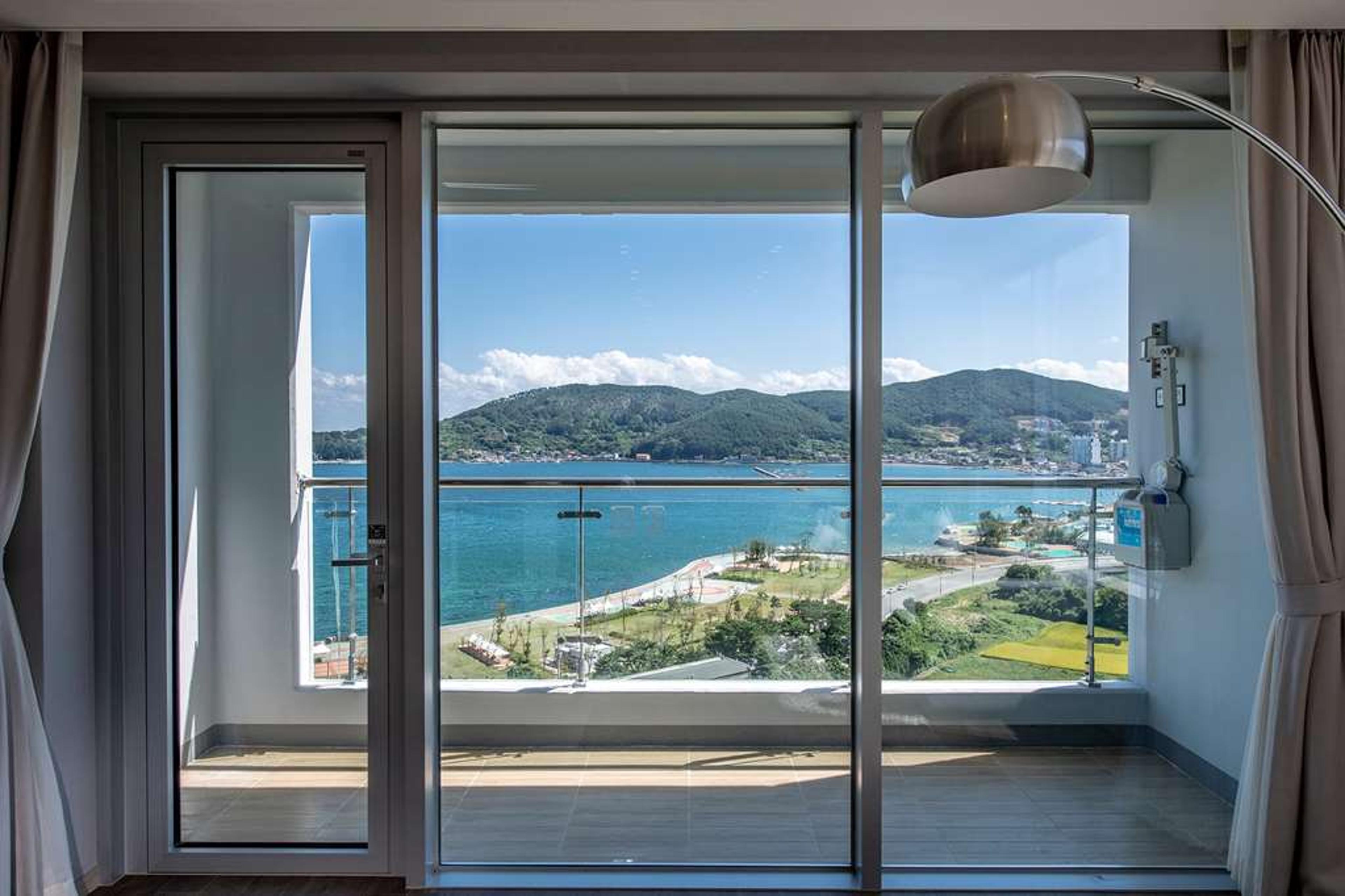 RAMADA SUITES BY WYNDHAM GEOJE