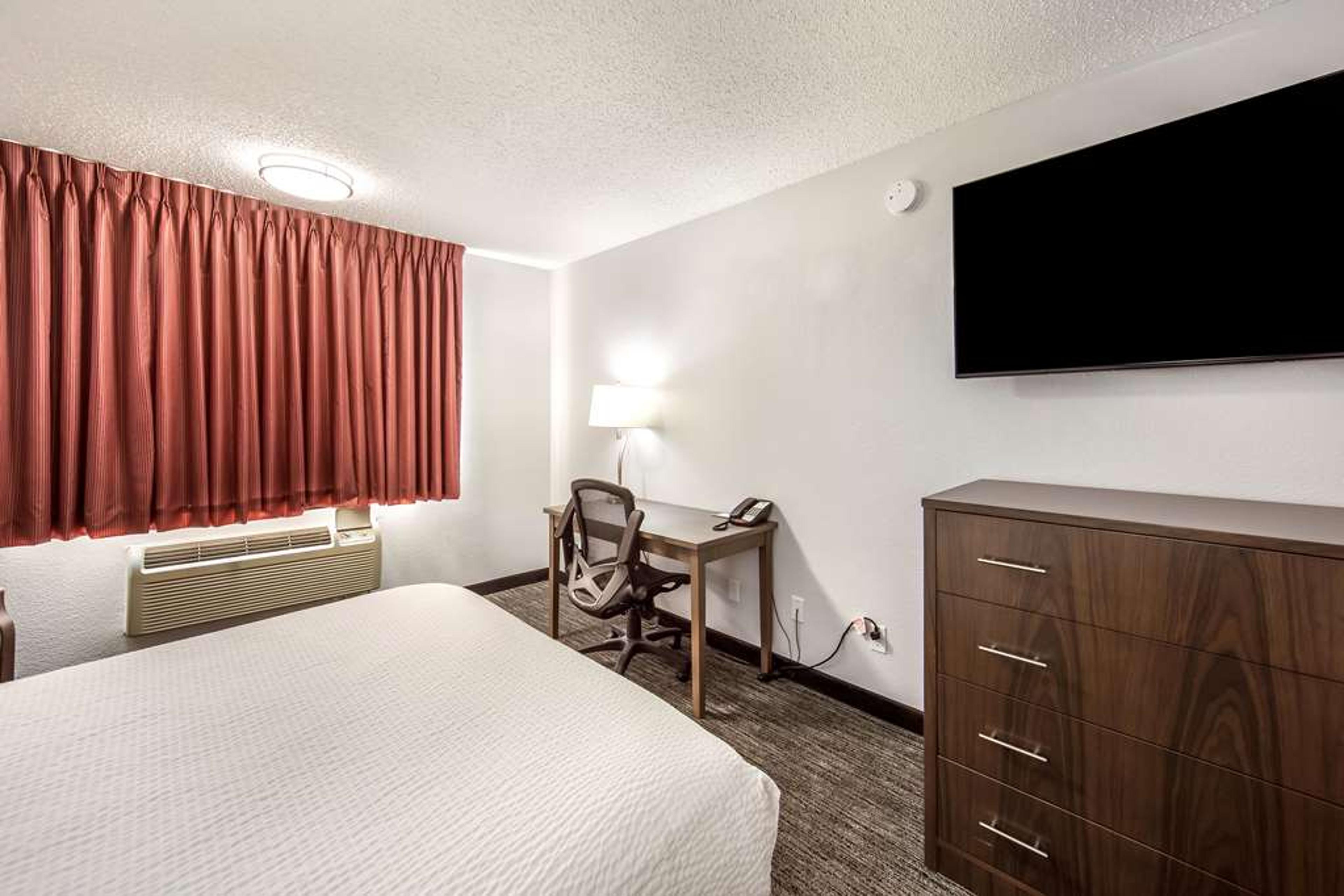 REDLIONINNSUITES GRANTS PASS