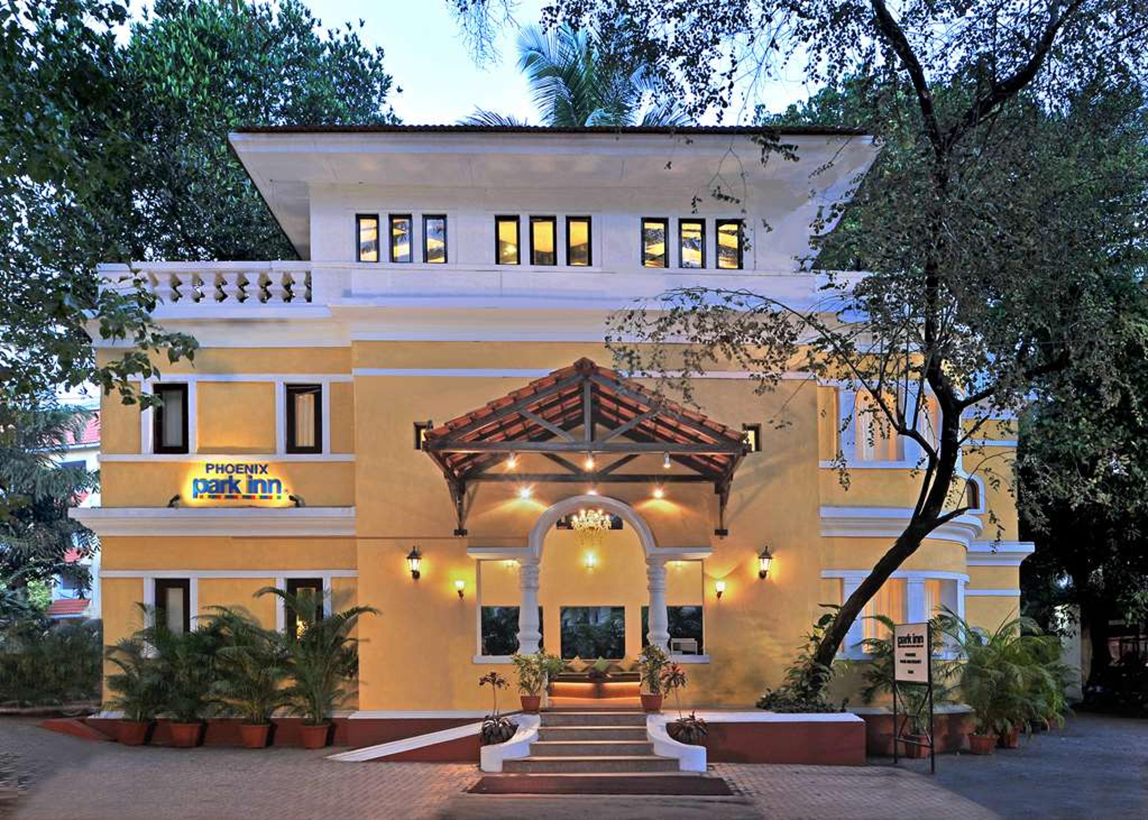 PHOENIX PARK INN RESORT