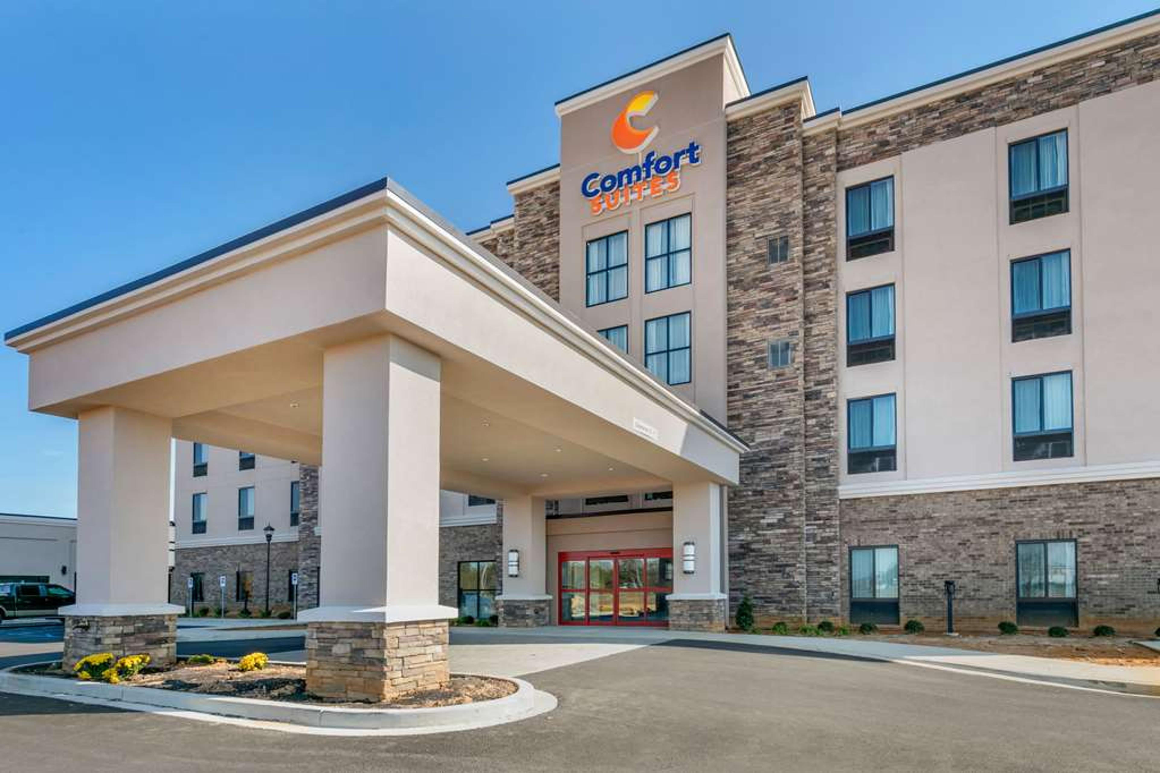 COMFORT SUITES NORTH TUPELO