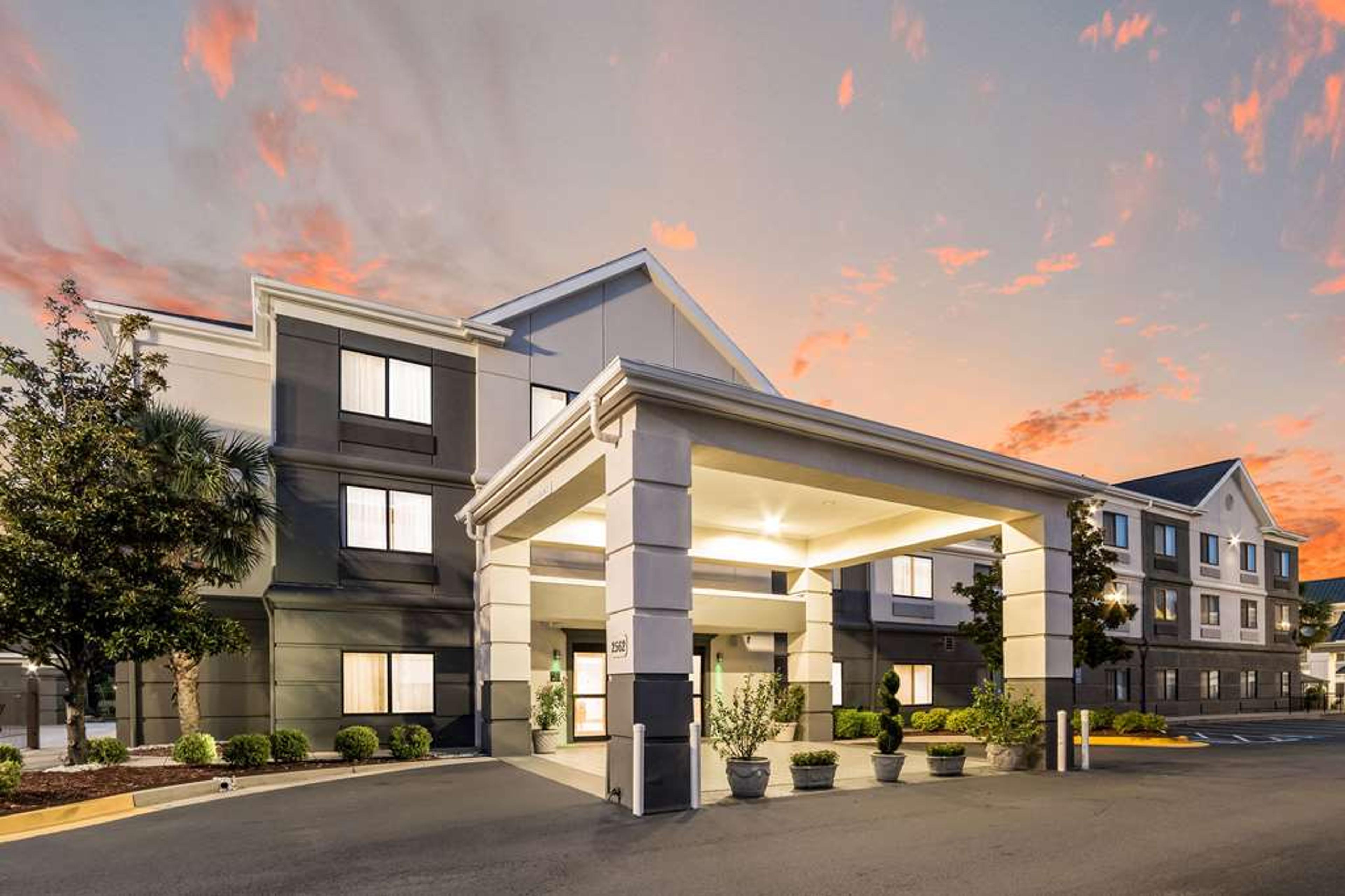 Hotel Photo 5
