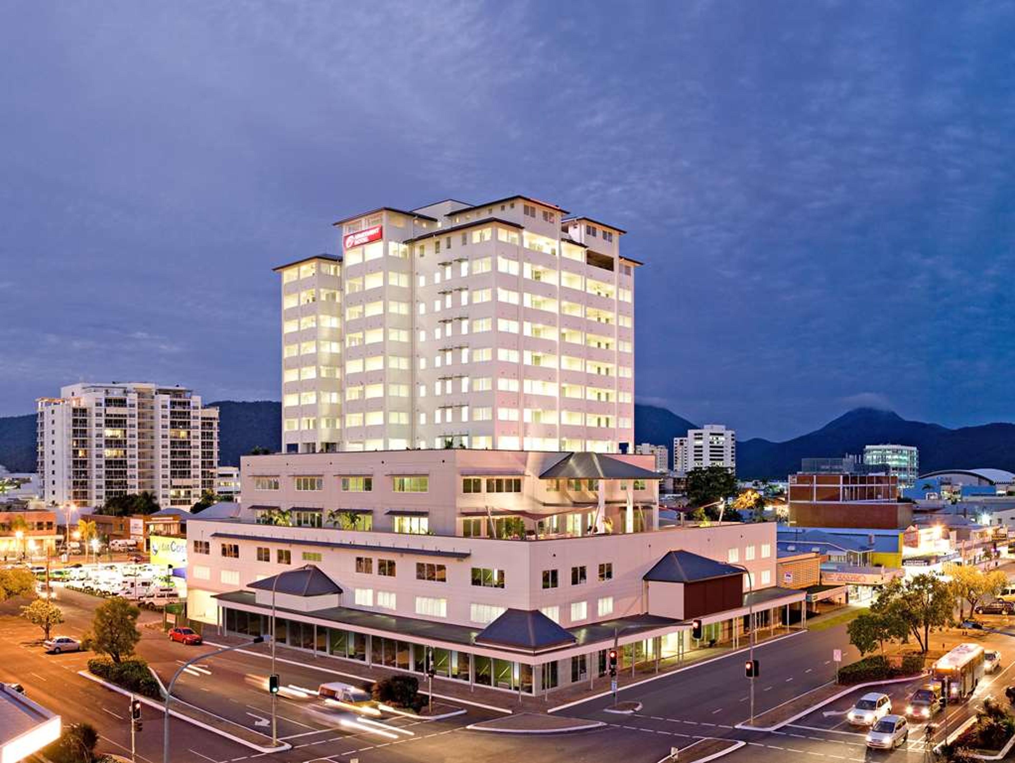 CAIRNS CENTRAL PLAZA APARTMENTS