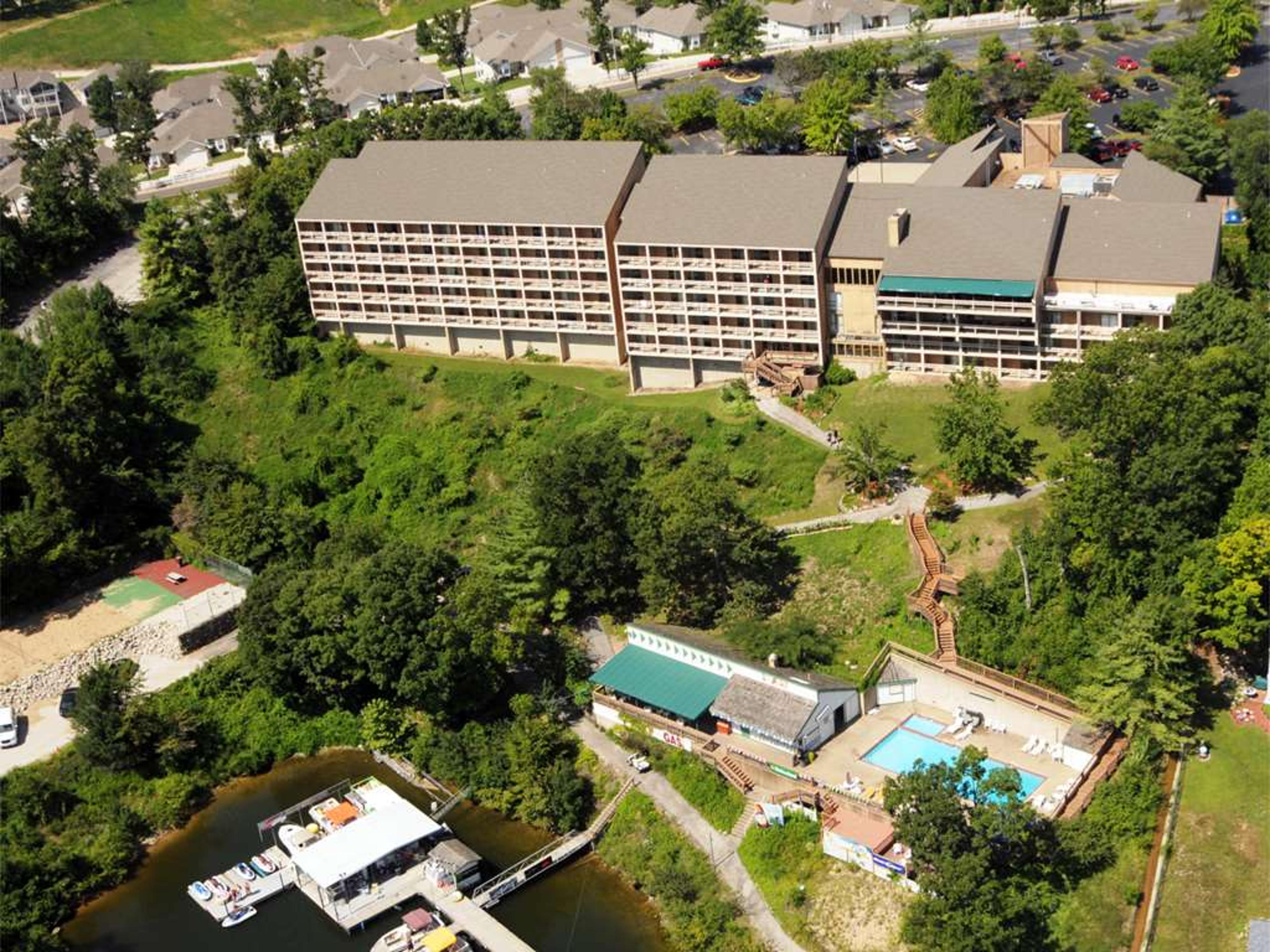 INN AT GRAND GLAIZE