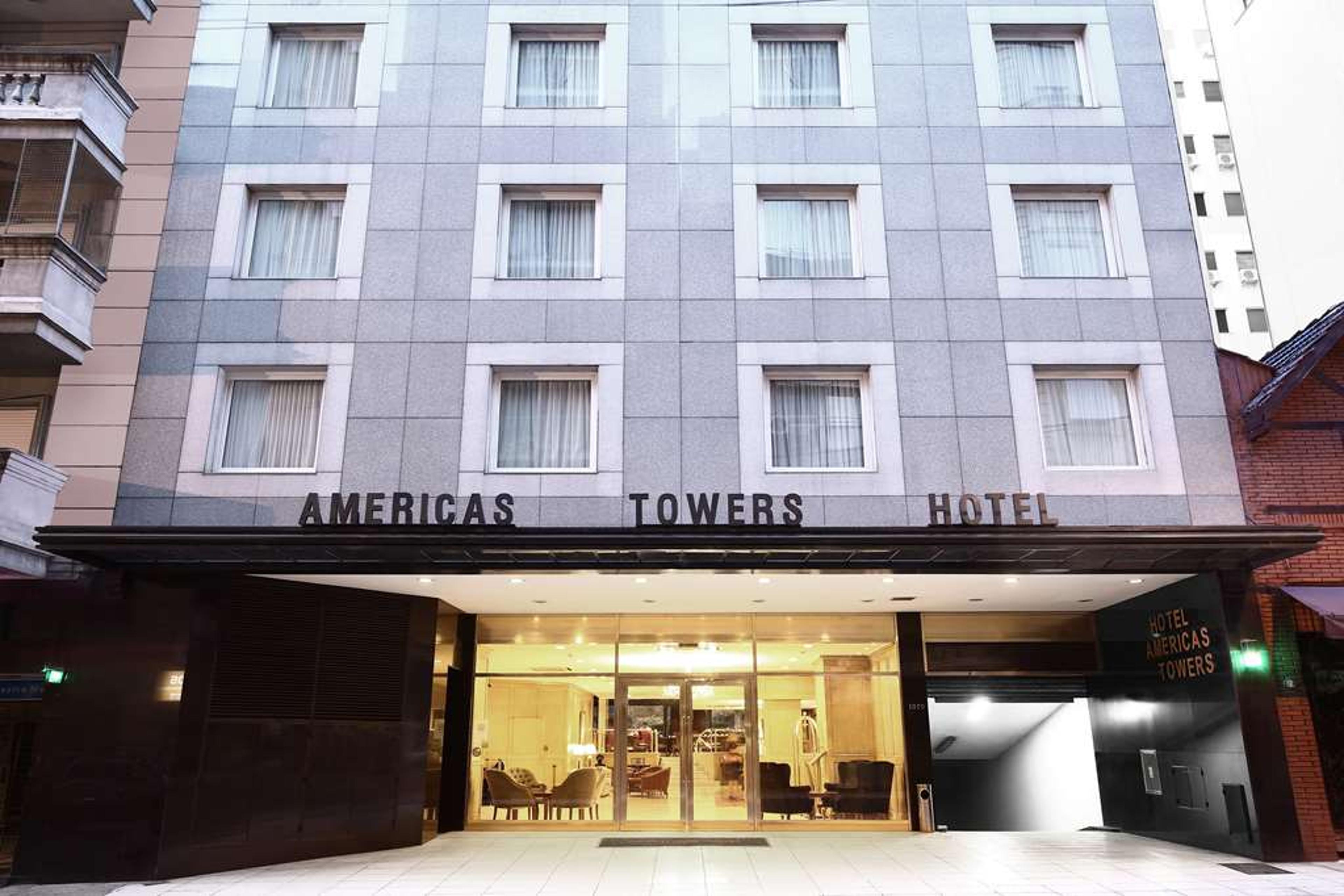 CYAN AMERICAS TOWERS HOTEL
