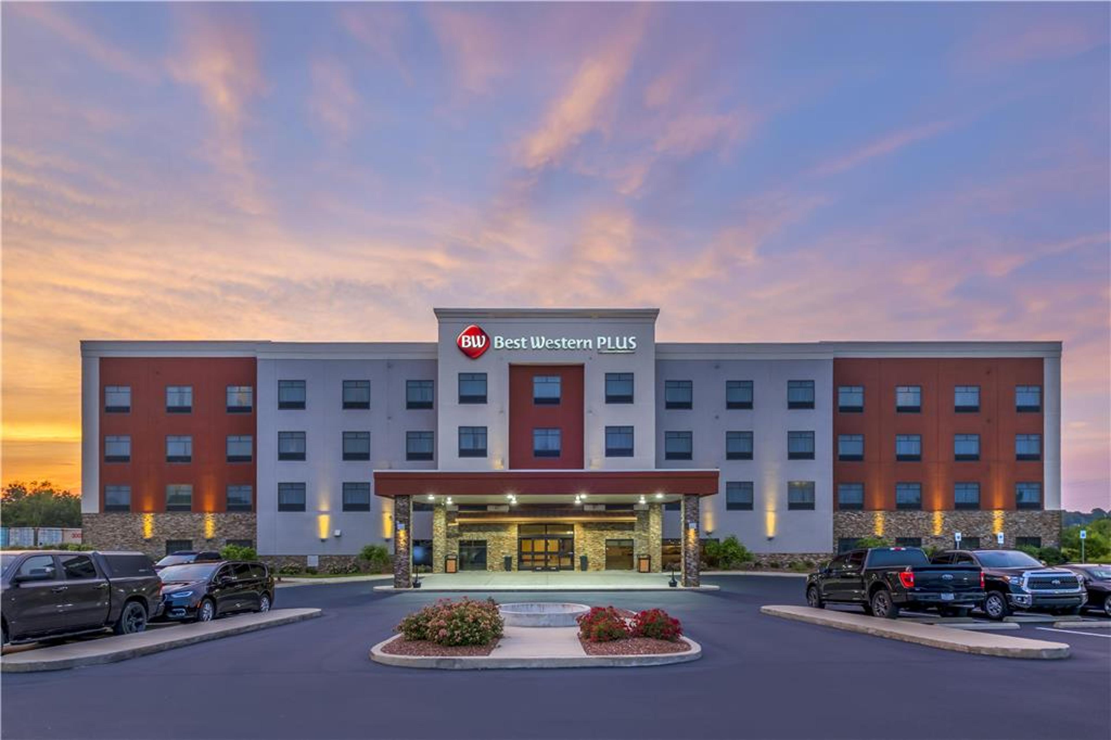 BW PLUS ELIZABETHTOWN INN AND