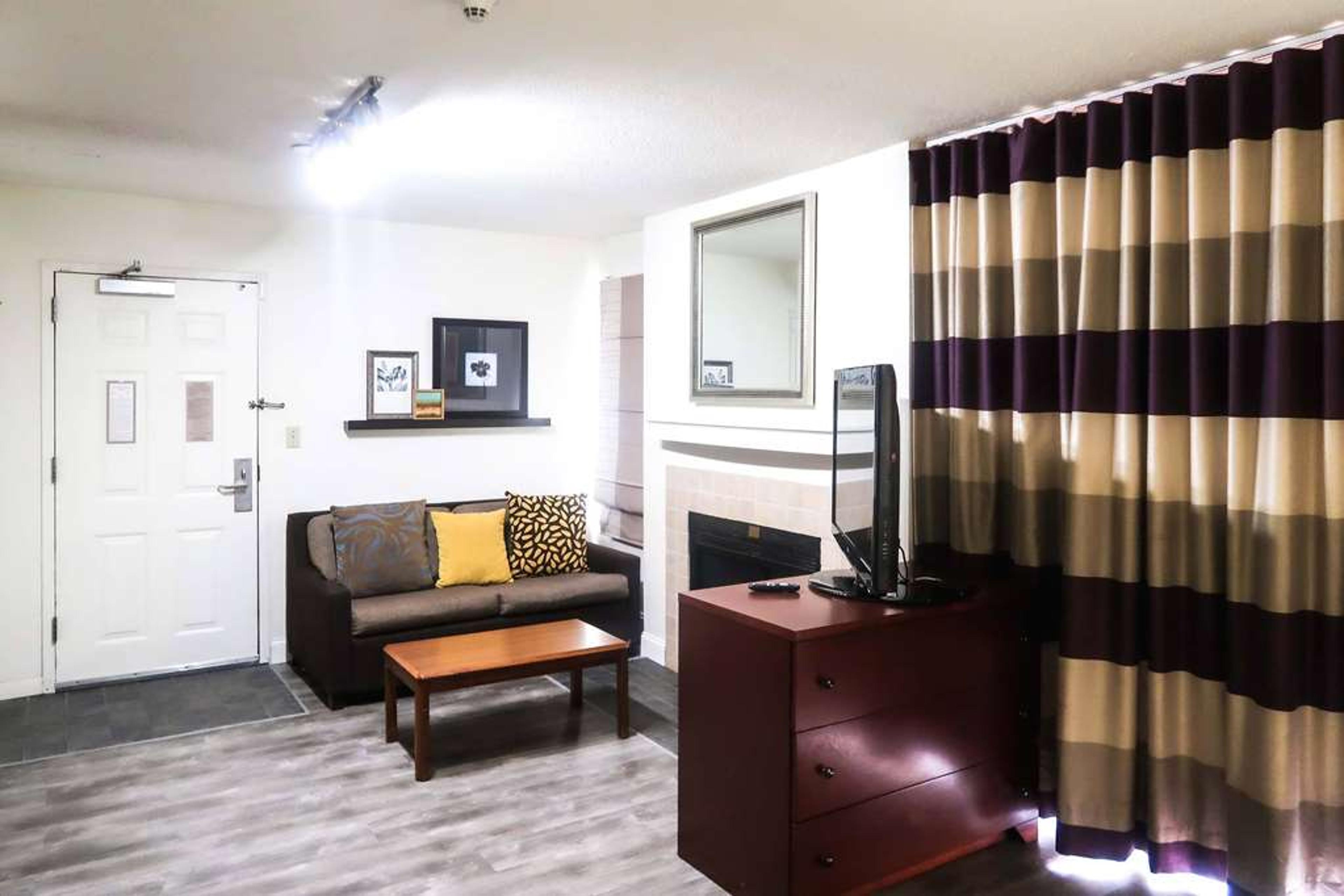 TYSONS CORNER SUITES, A BAYMONT BY