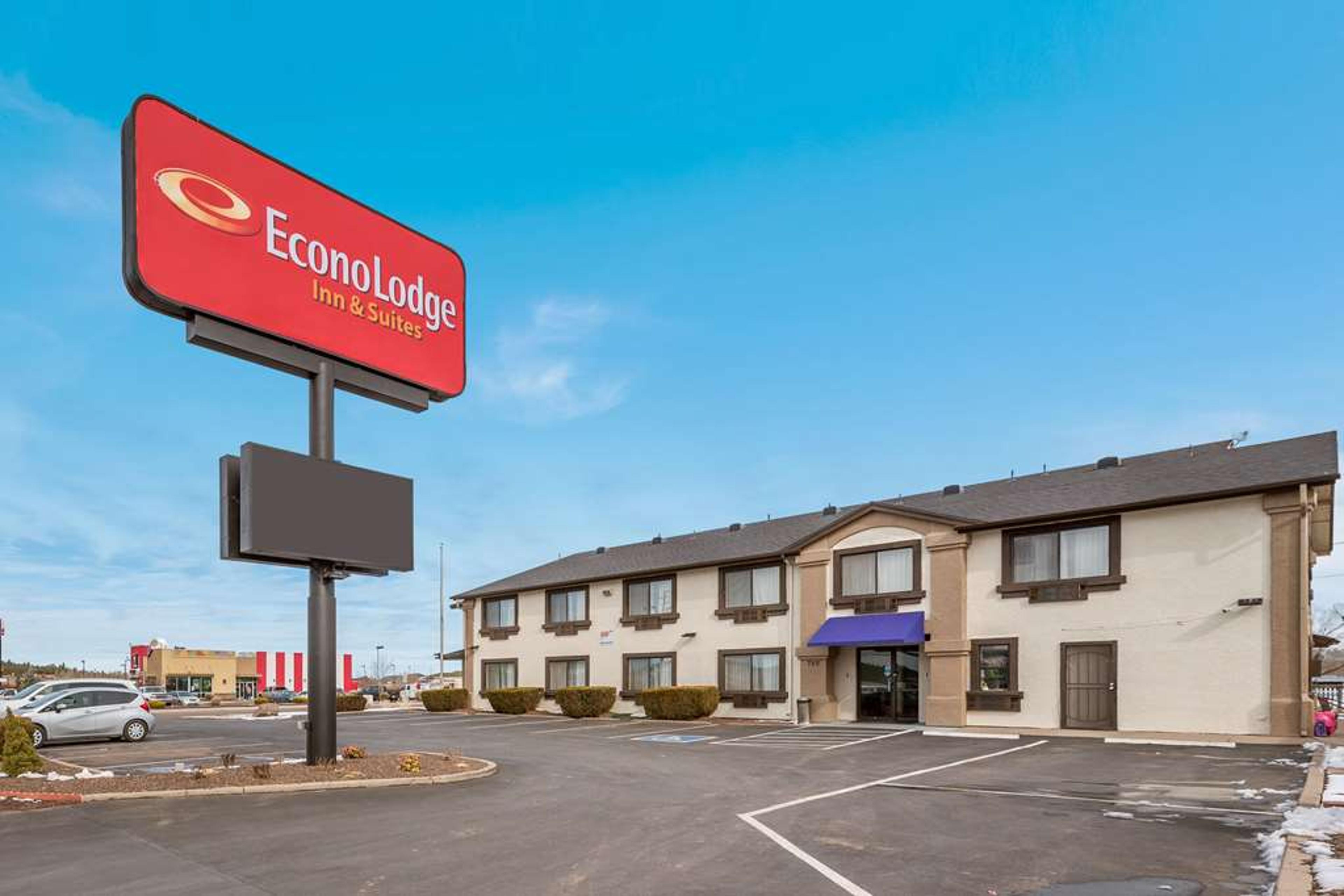 ECONO LODGE INN AND SUITES WILLIAMS