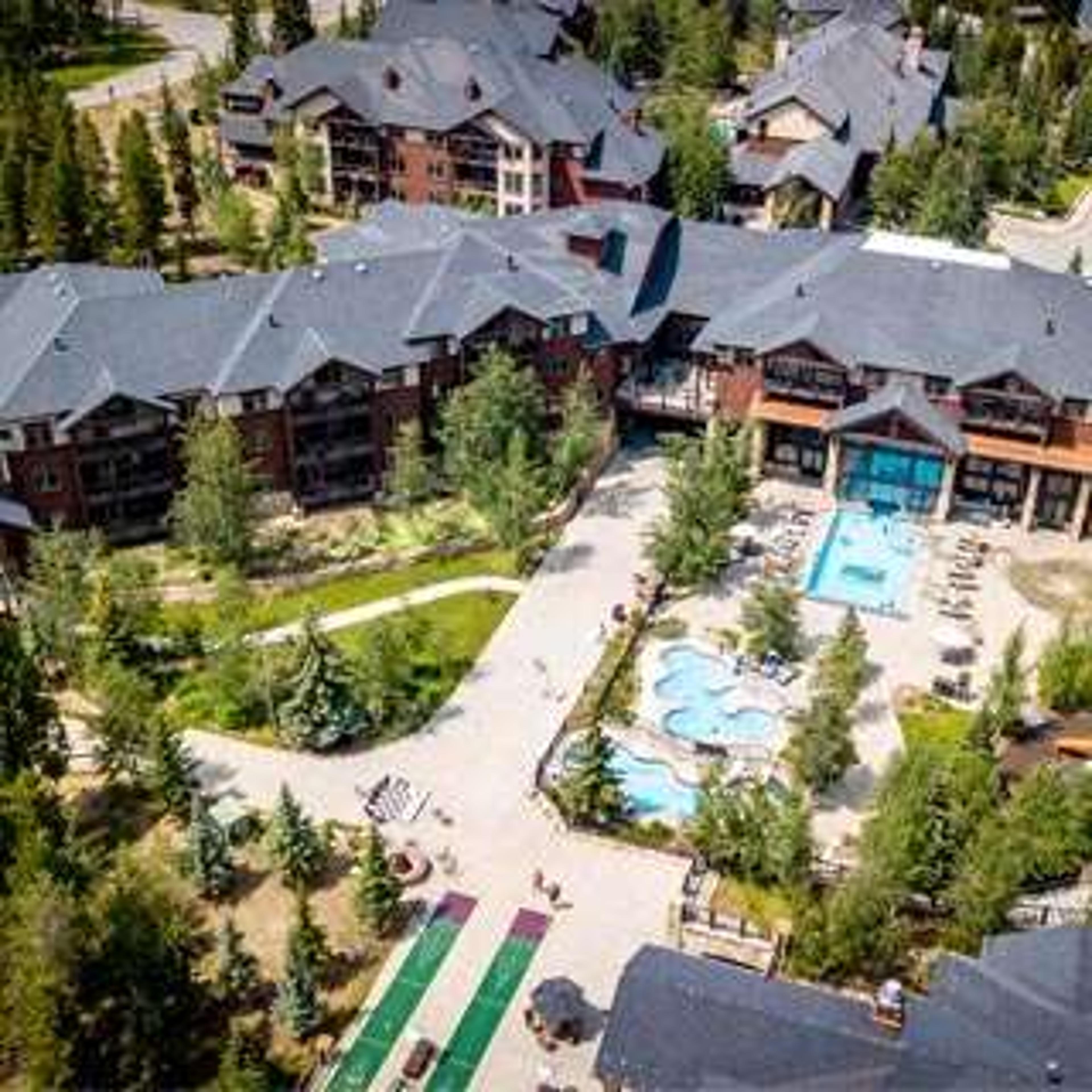 THE GRAND TIMBER LODGE