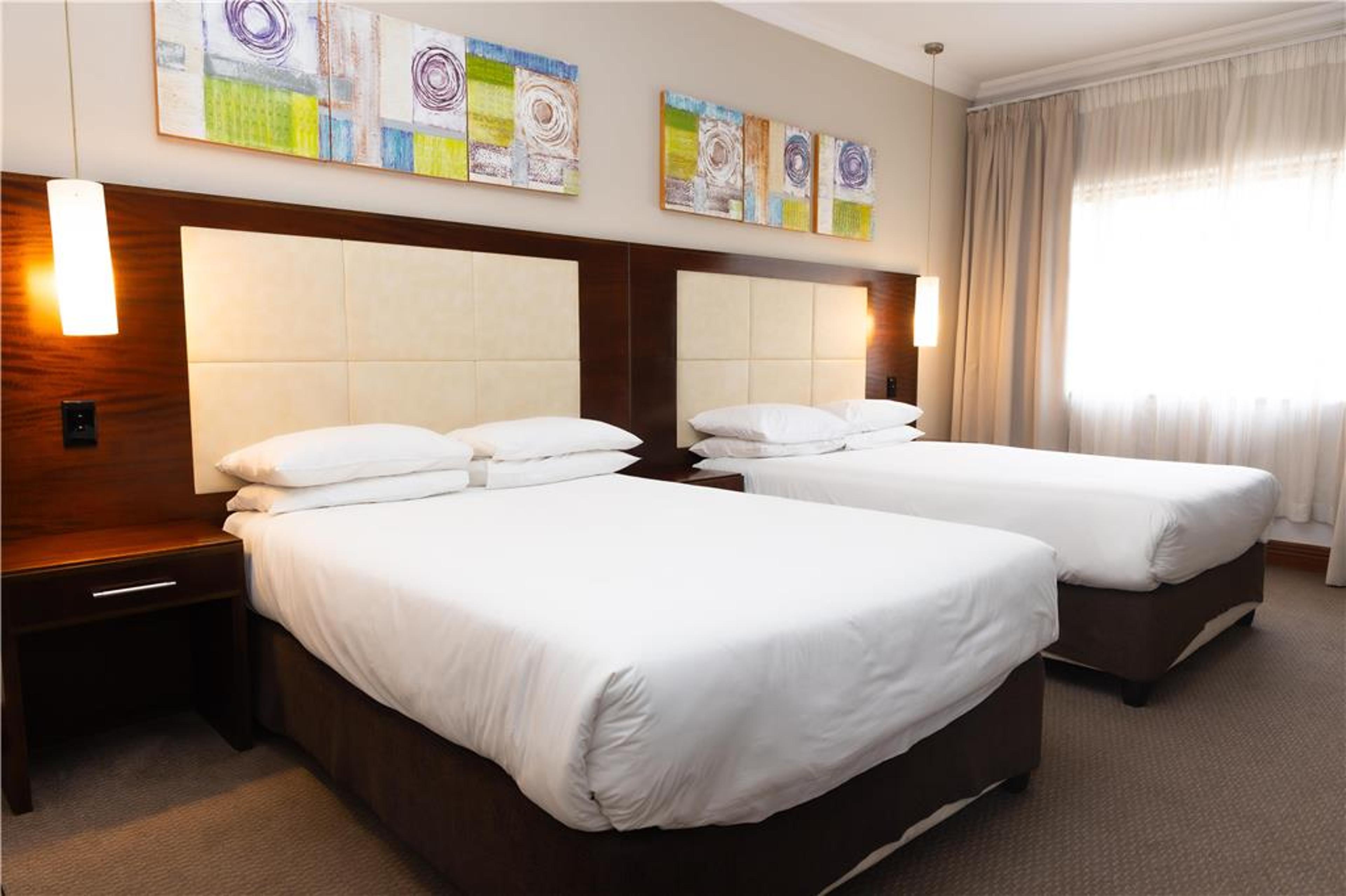 PREMIER SPLENDID INN PINETOWN