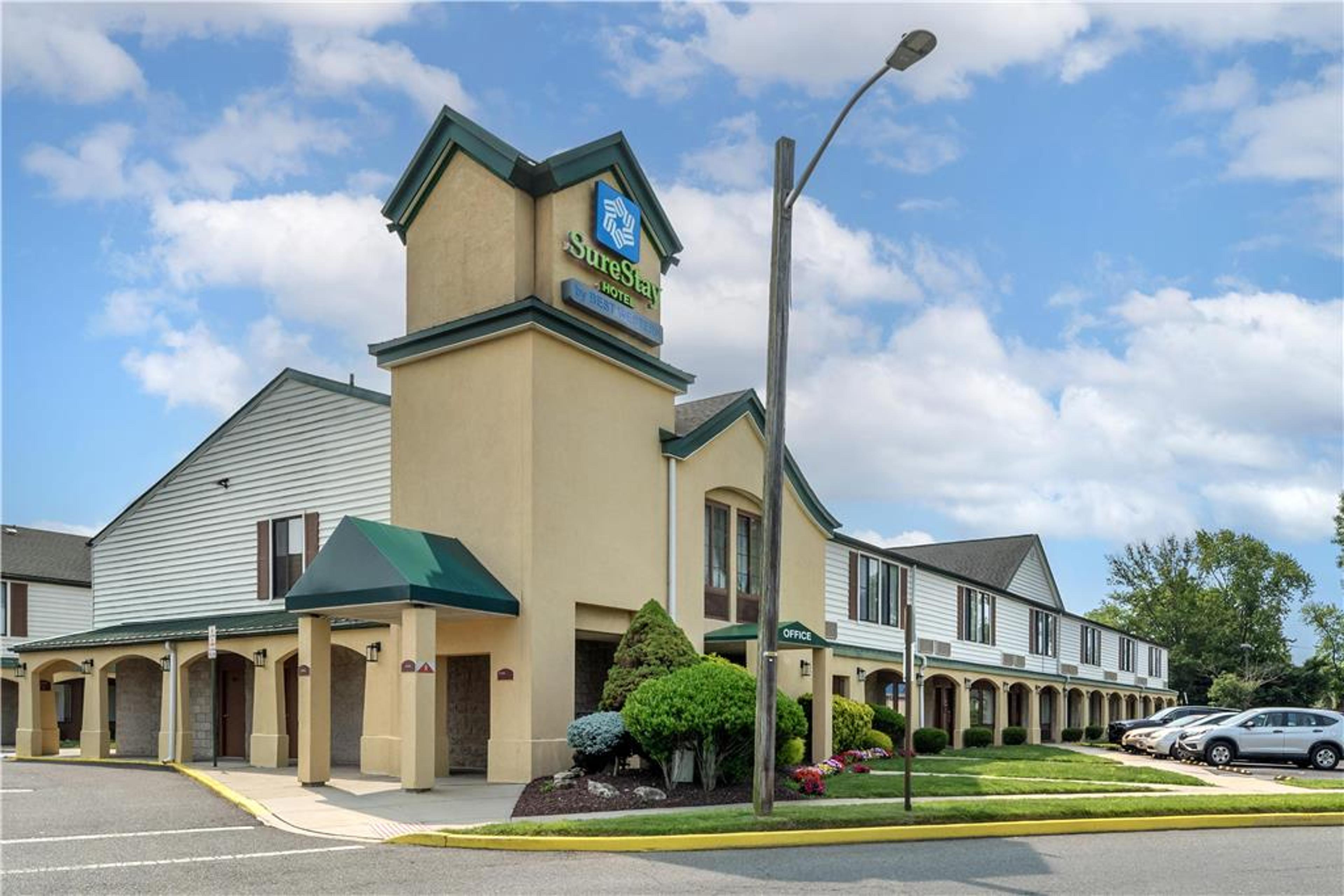 SureStay by Best Western East Brunswick
