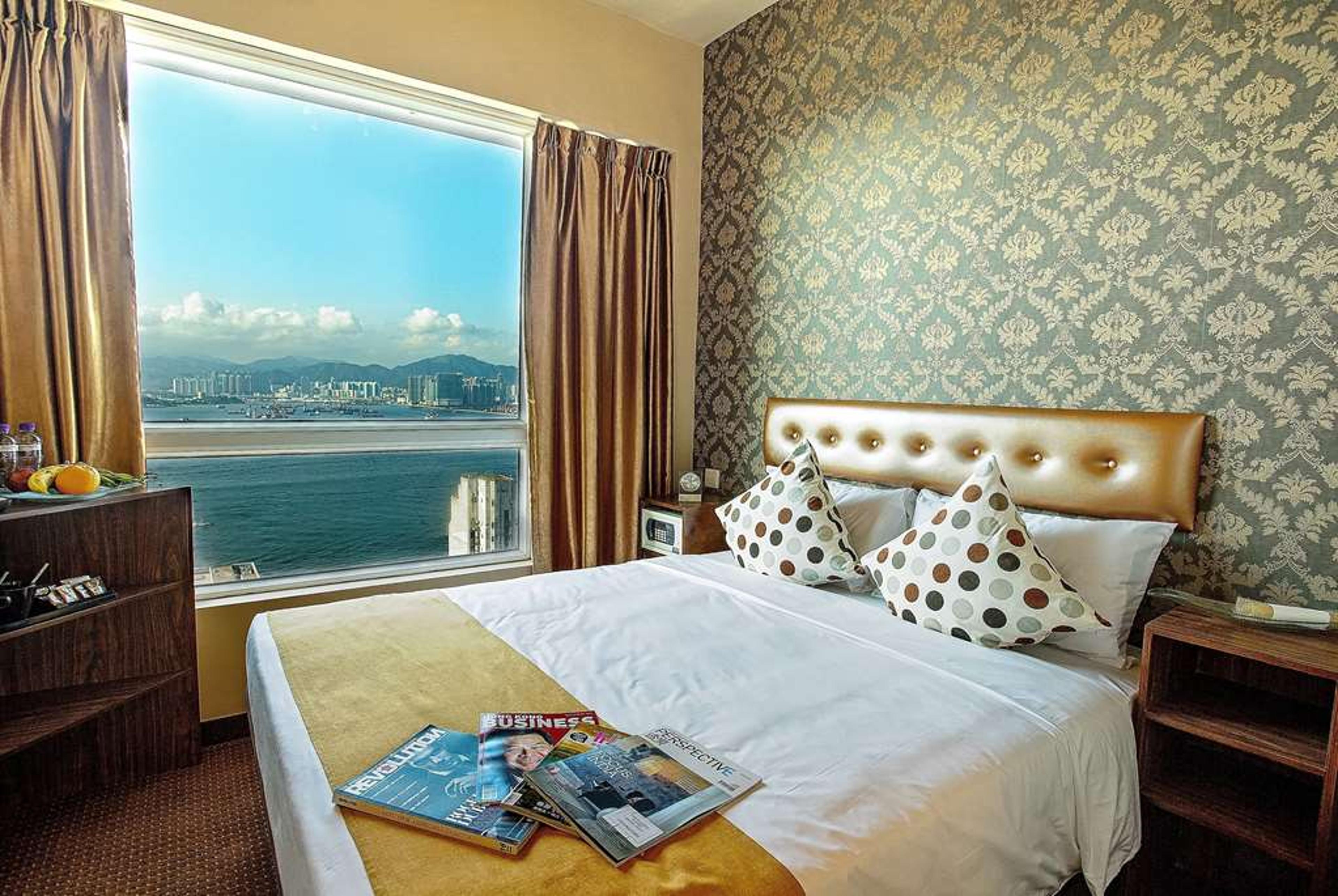 RAMADA BY WYNDHAM HONG KONG HARBOUR