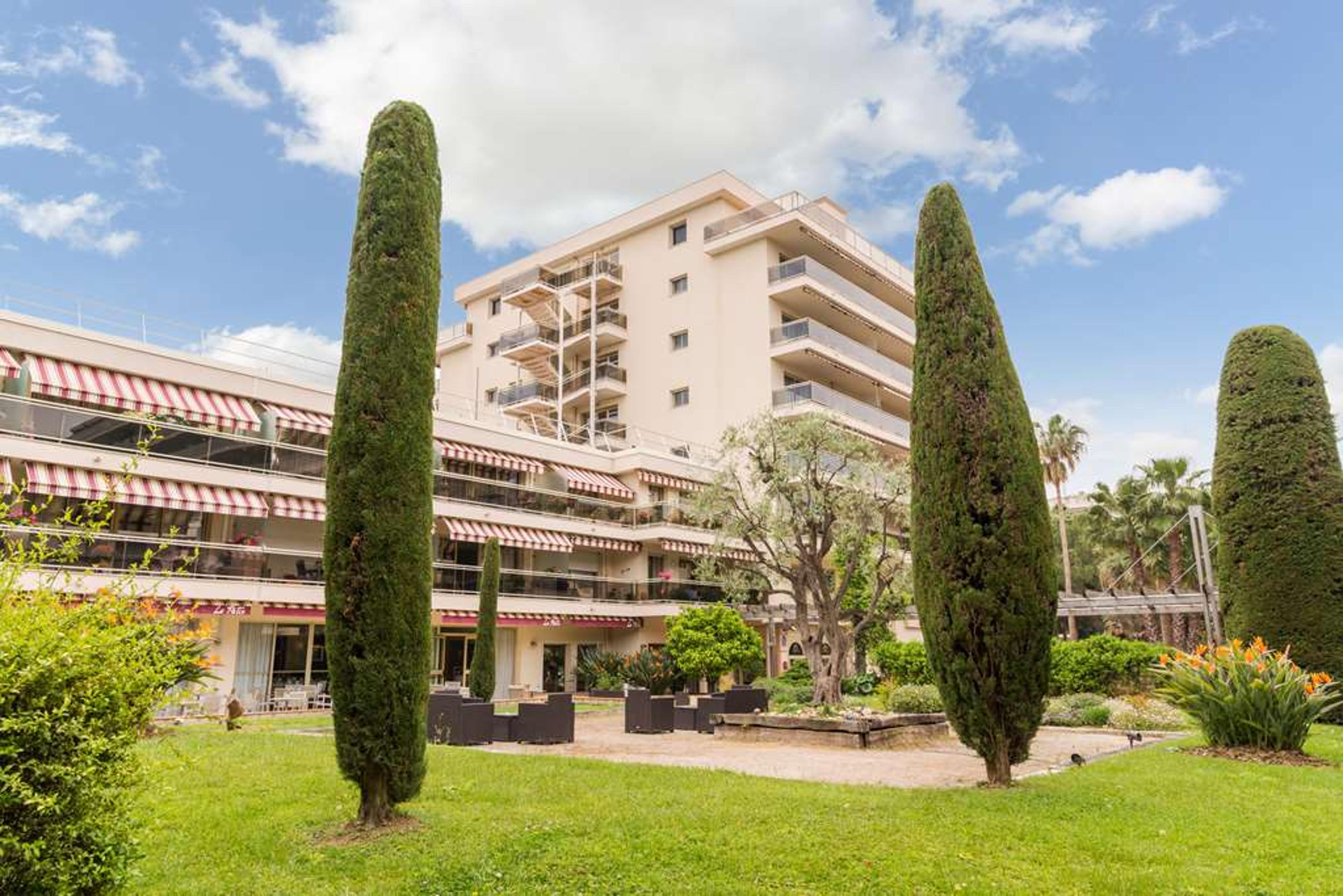 OG BOUTIQUEANTIBES LES STRELITZIAS