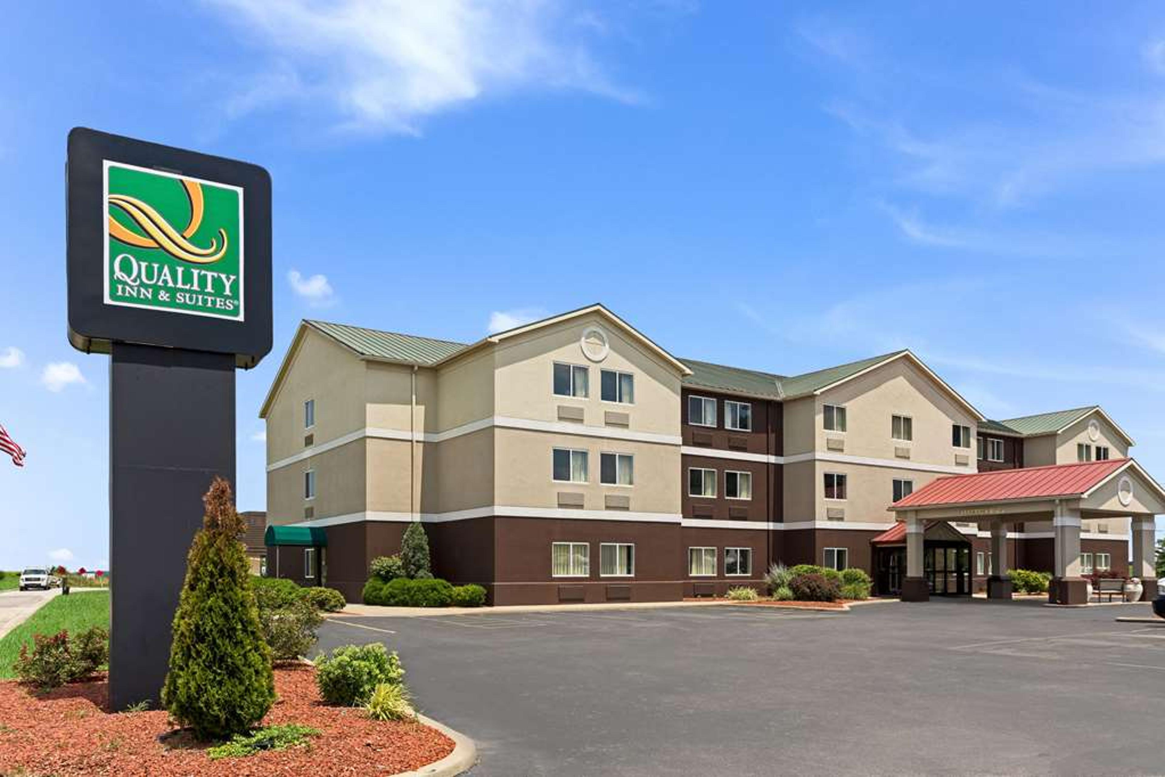 QUALITY INN AND SUITES FERDINAND