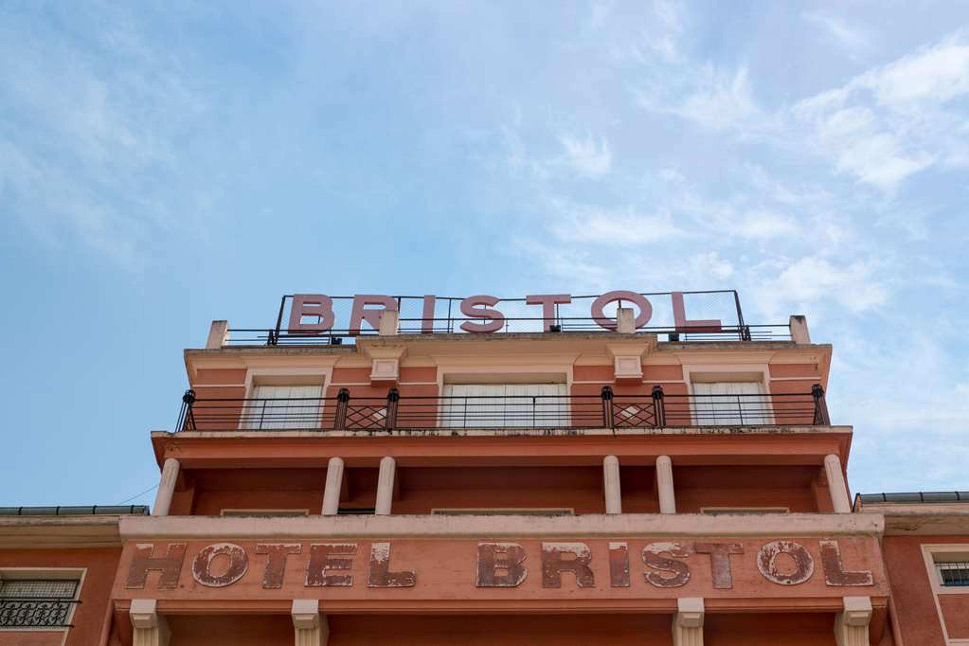 OG HOTEL BRISTOL, LE PUY EN VELAY