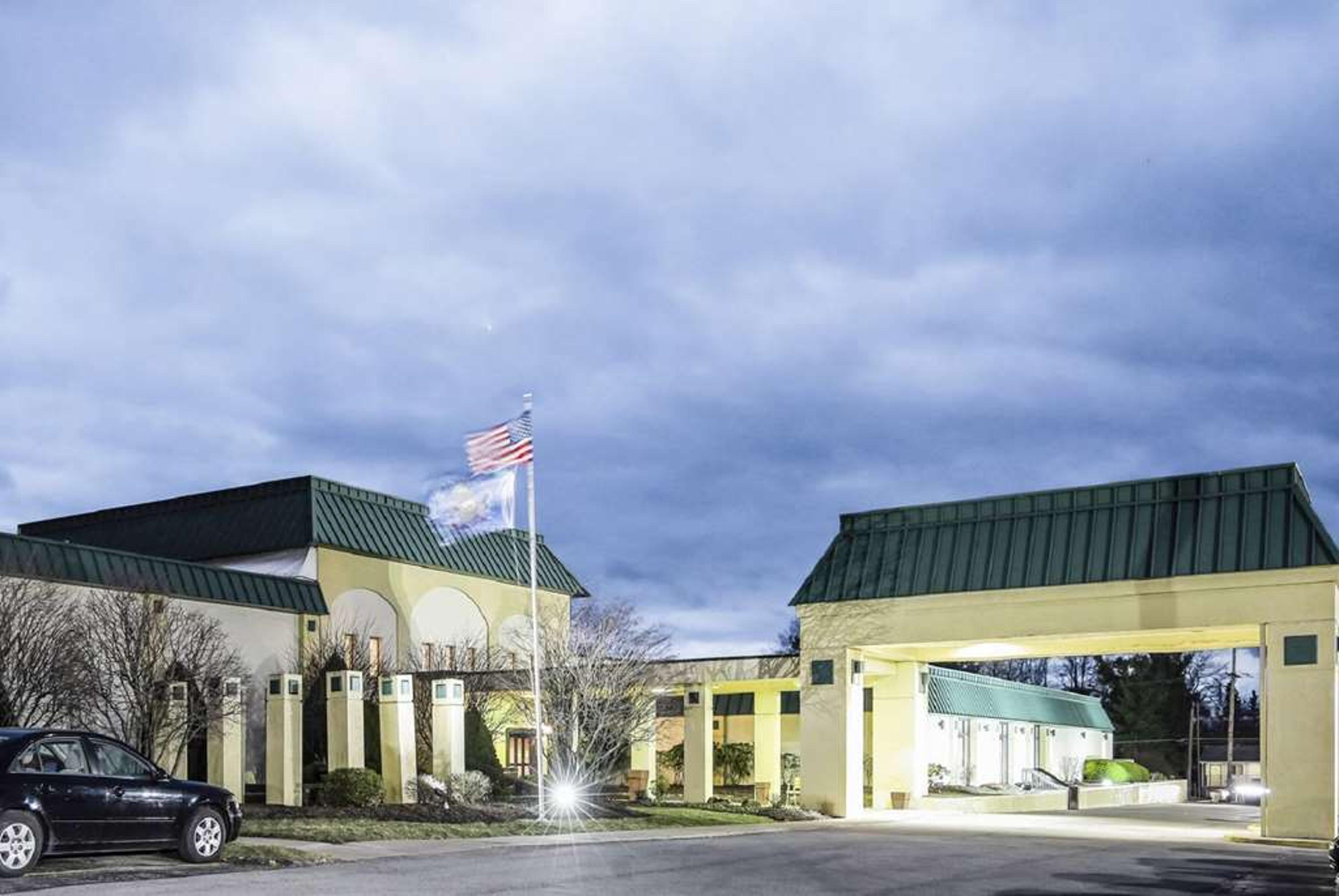 RAMADA BY WYNDHAM INDIANA