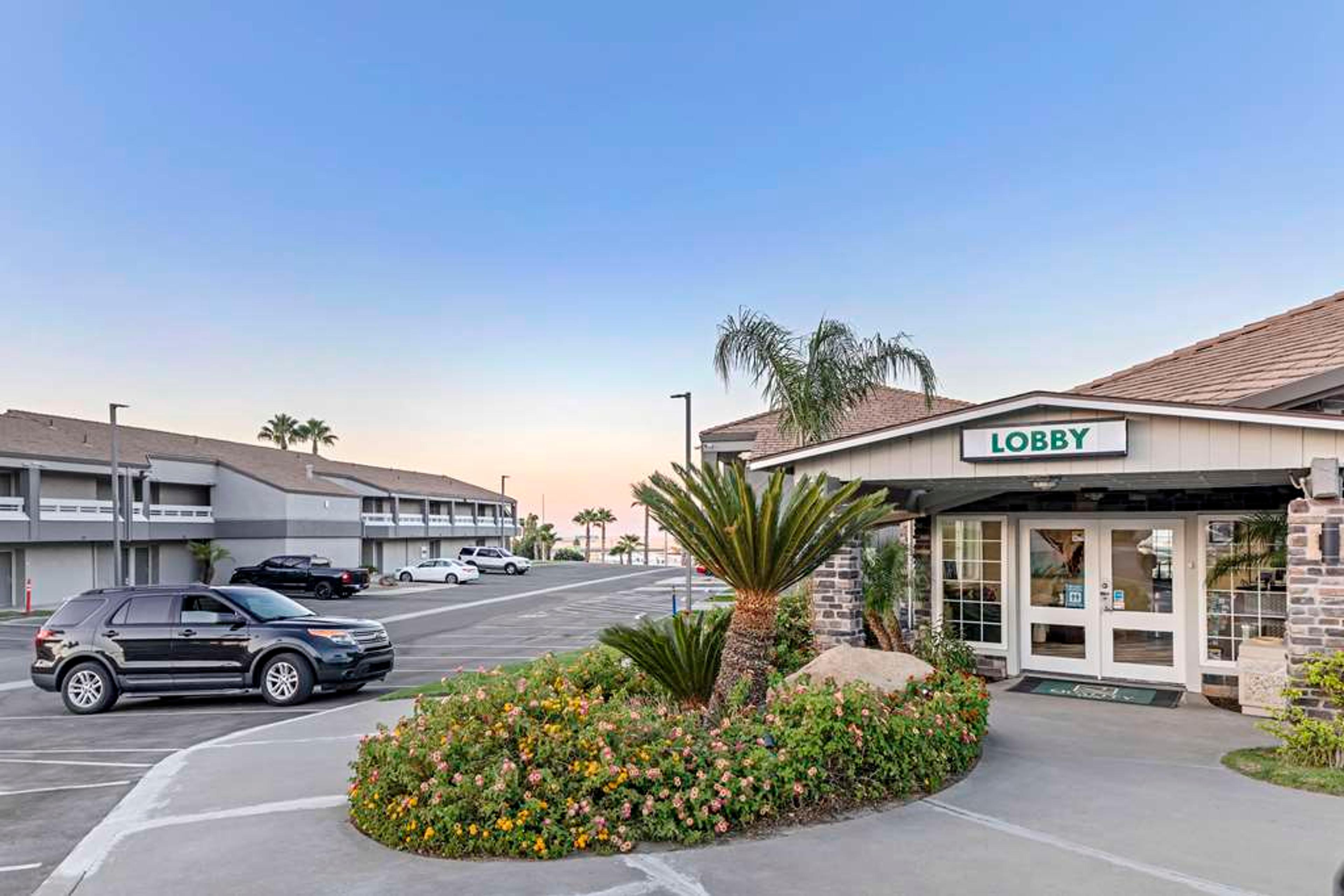 QUALITY INN KETTLEMAN CITY NEAR HWY