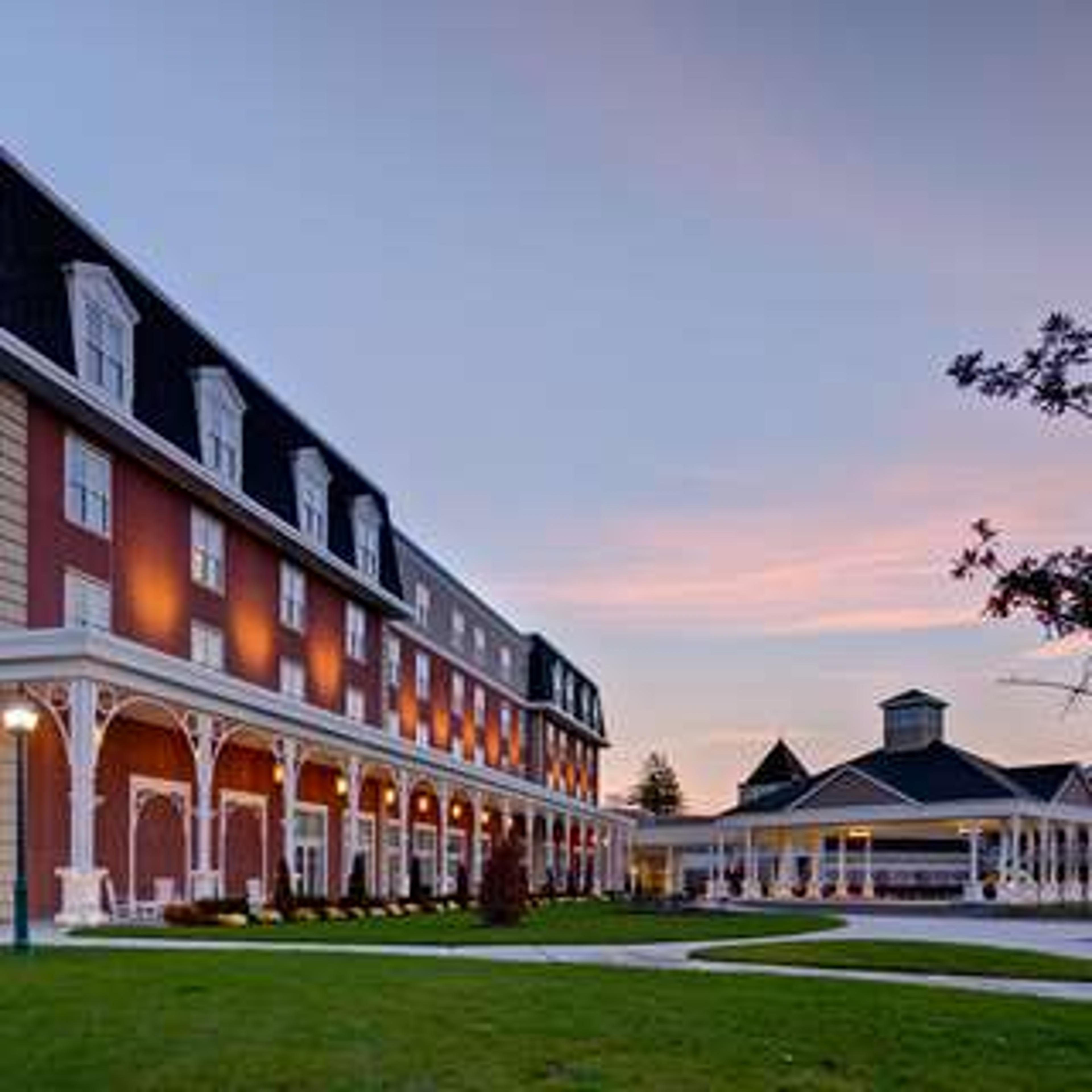 SARATOGA CASINO HOTEL