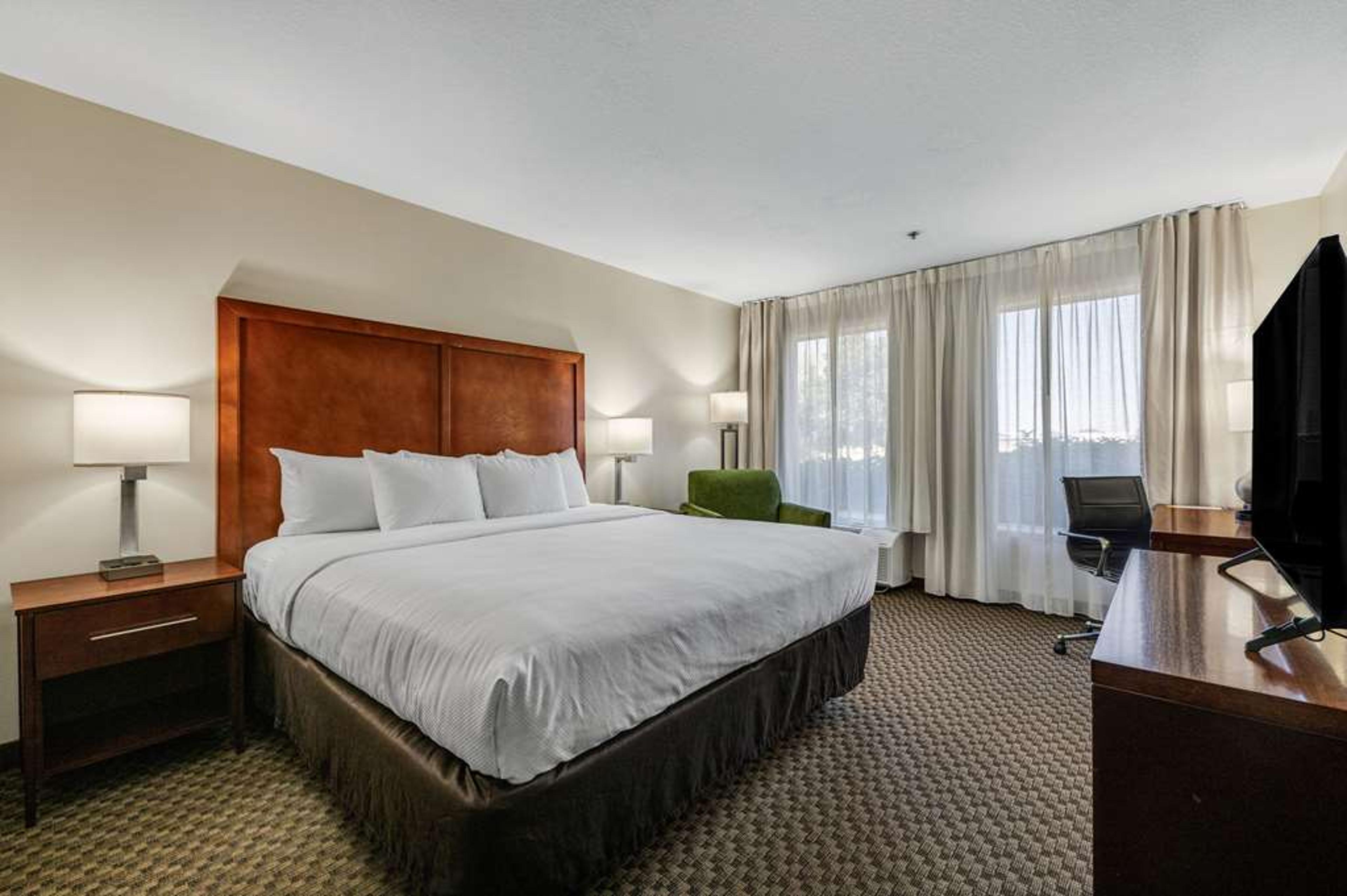 COMFORT INN AND SUITES LOGAN NEAR U