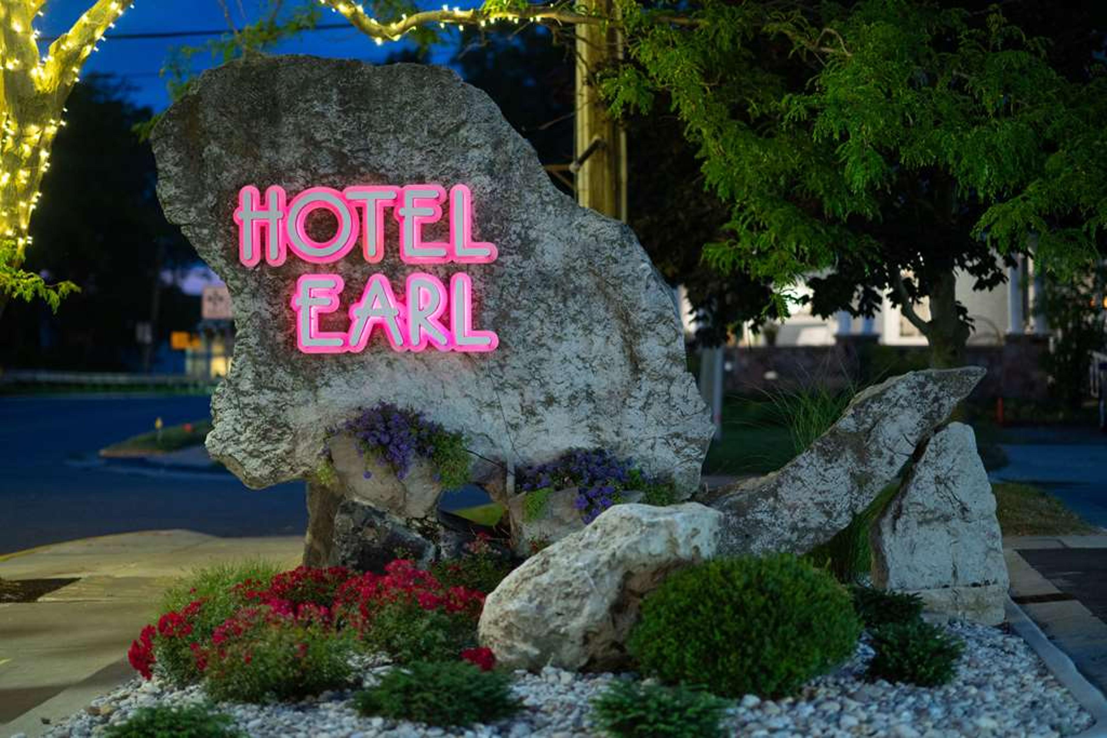 THE EARL