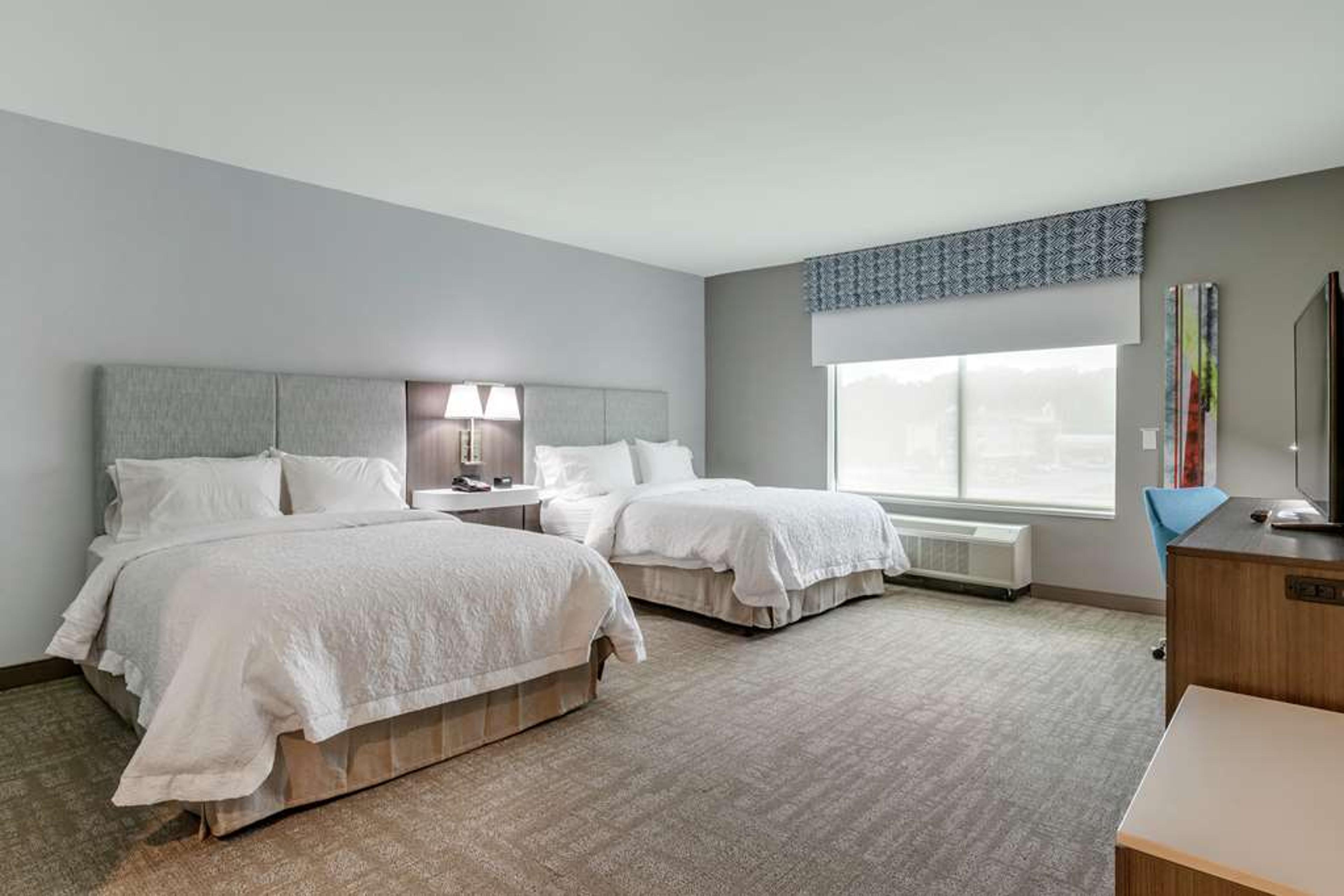 HAMPTON INN CAMDEN