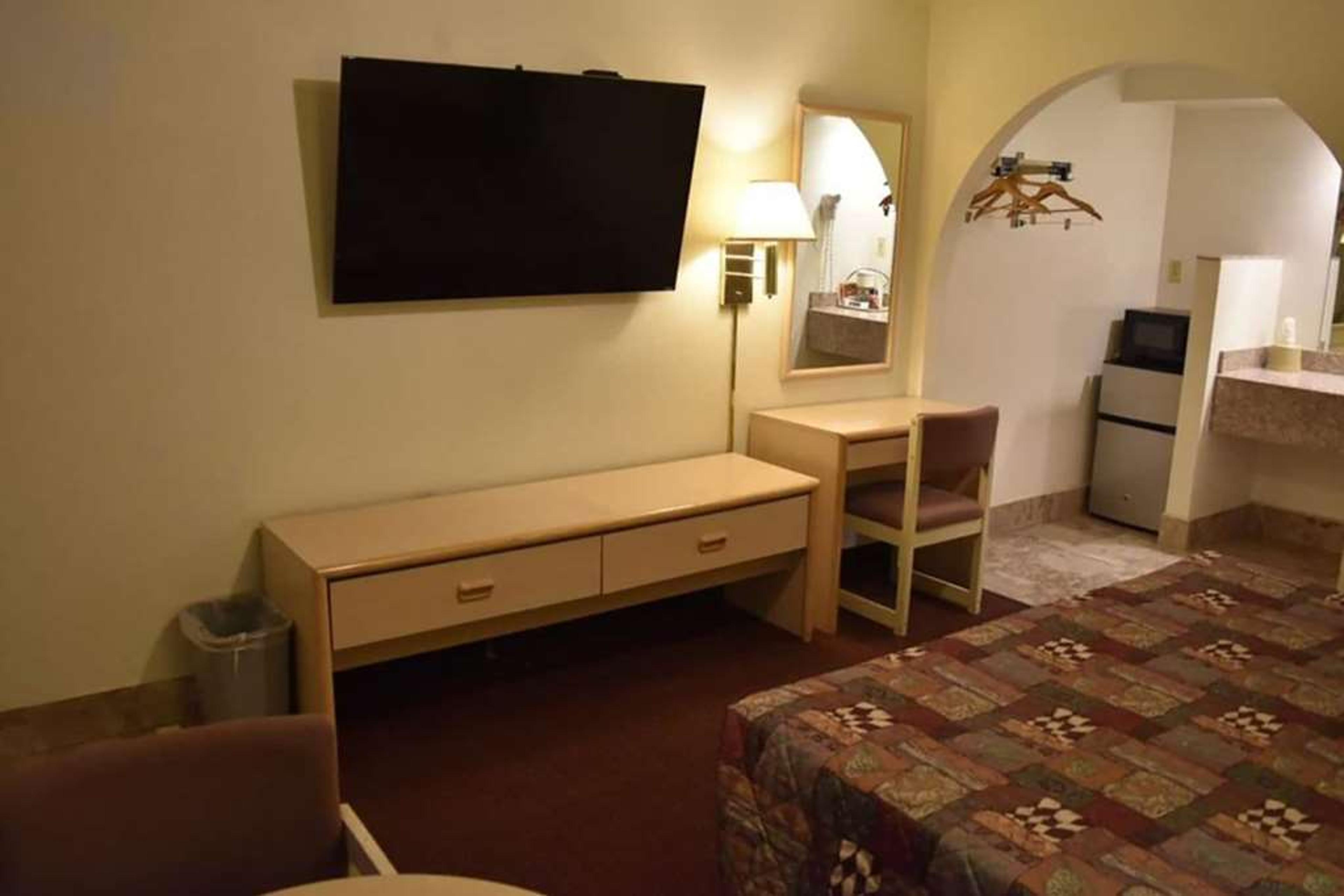TRAVELODGE FARMINGTON