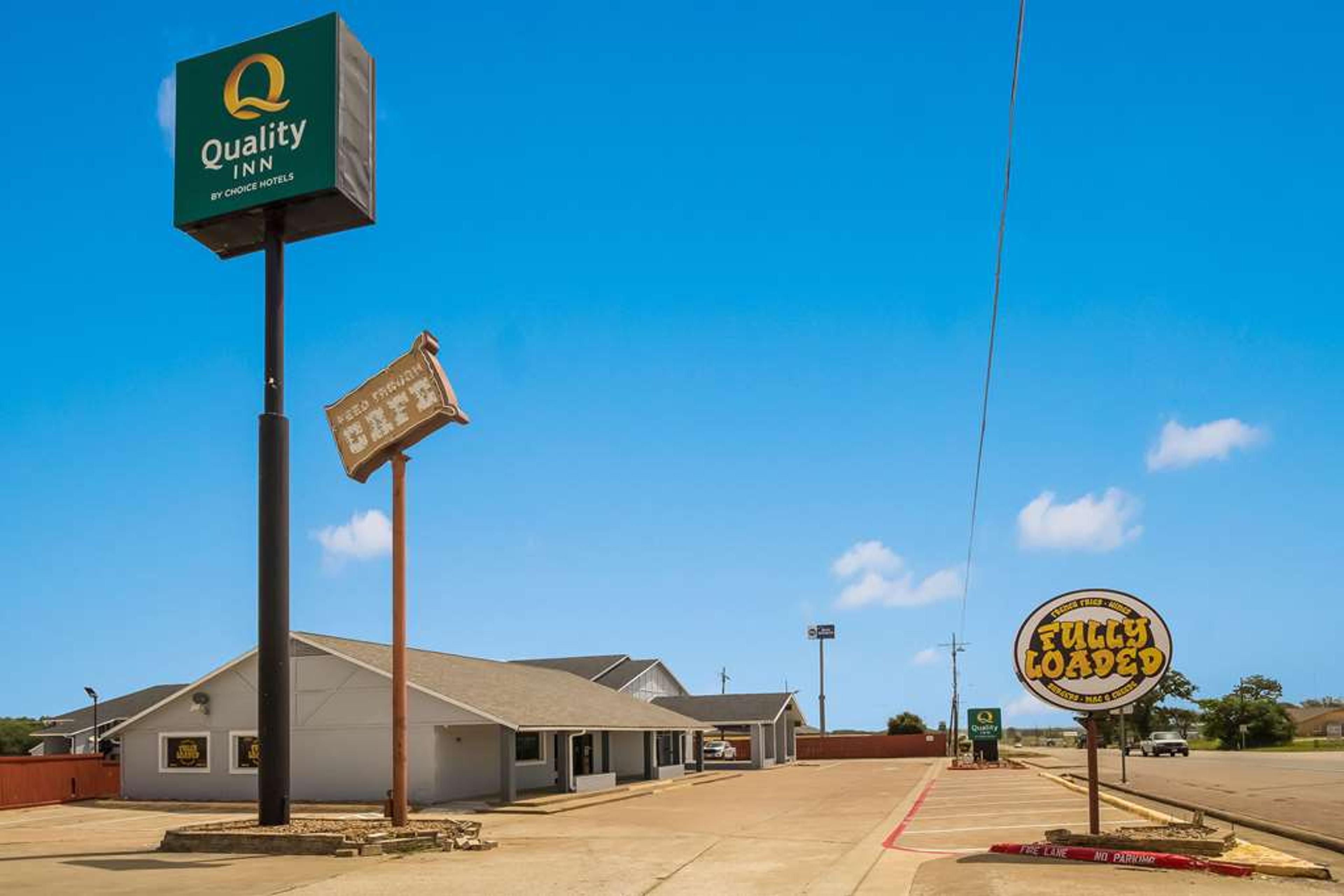 QUALITY INN MADISONVILLE