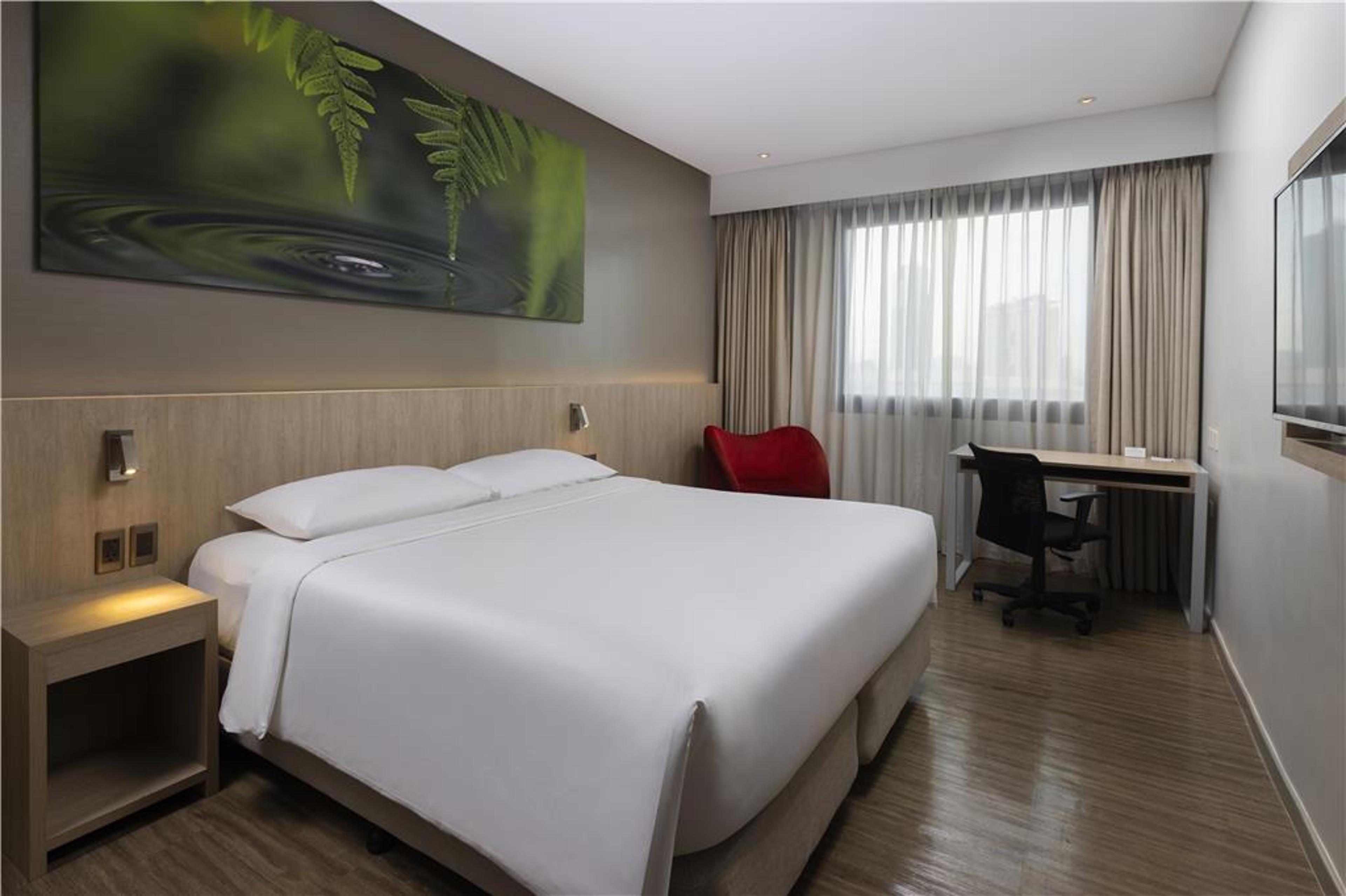 PARK INN NORTH EDSA