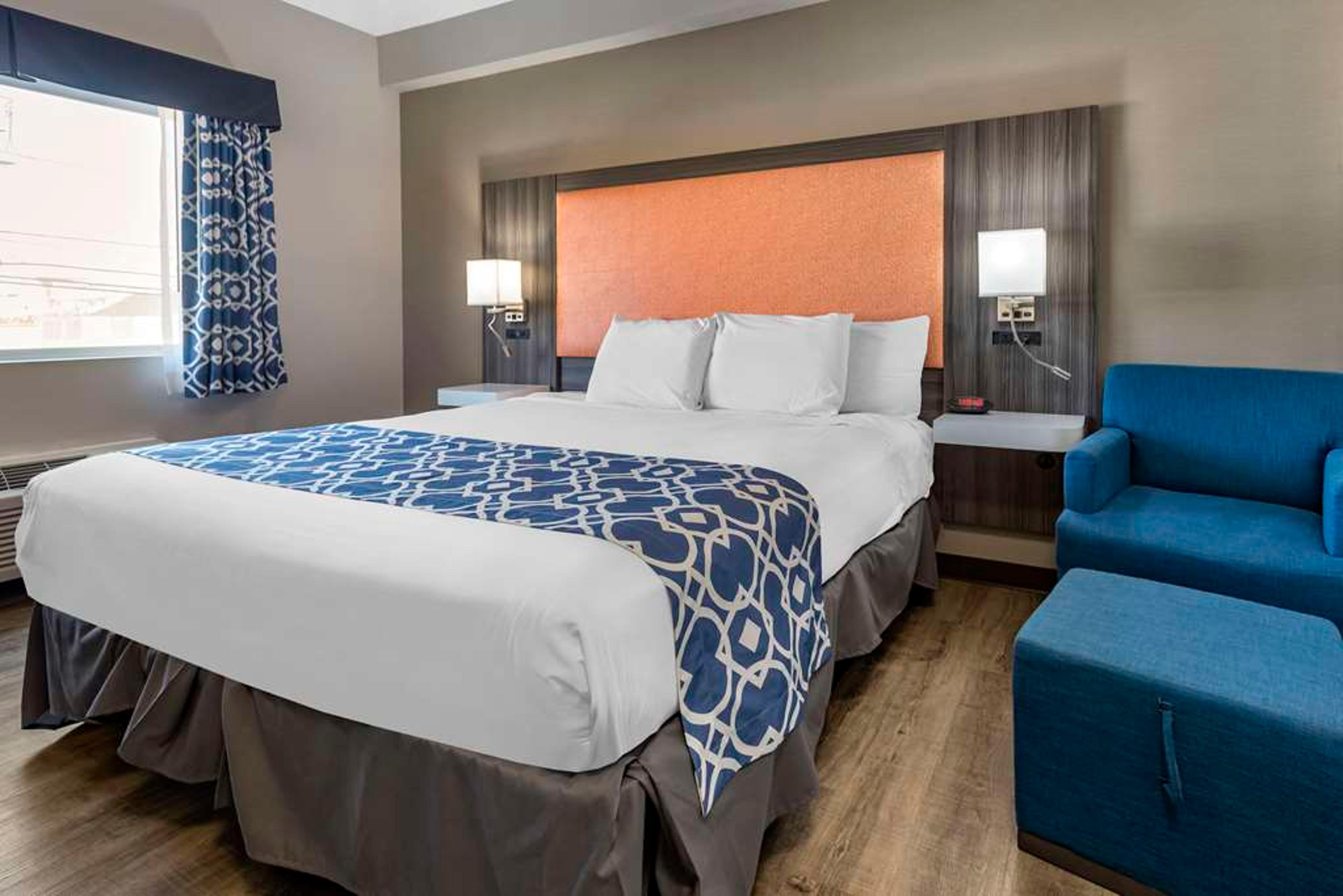 THE WAVES HOTEL AN ASCEND COLLECTIO