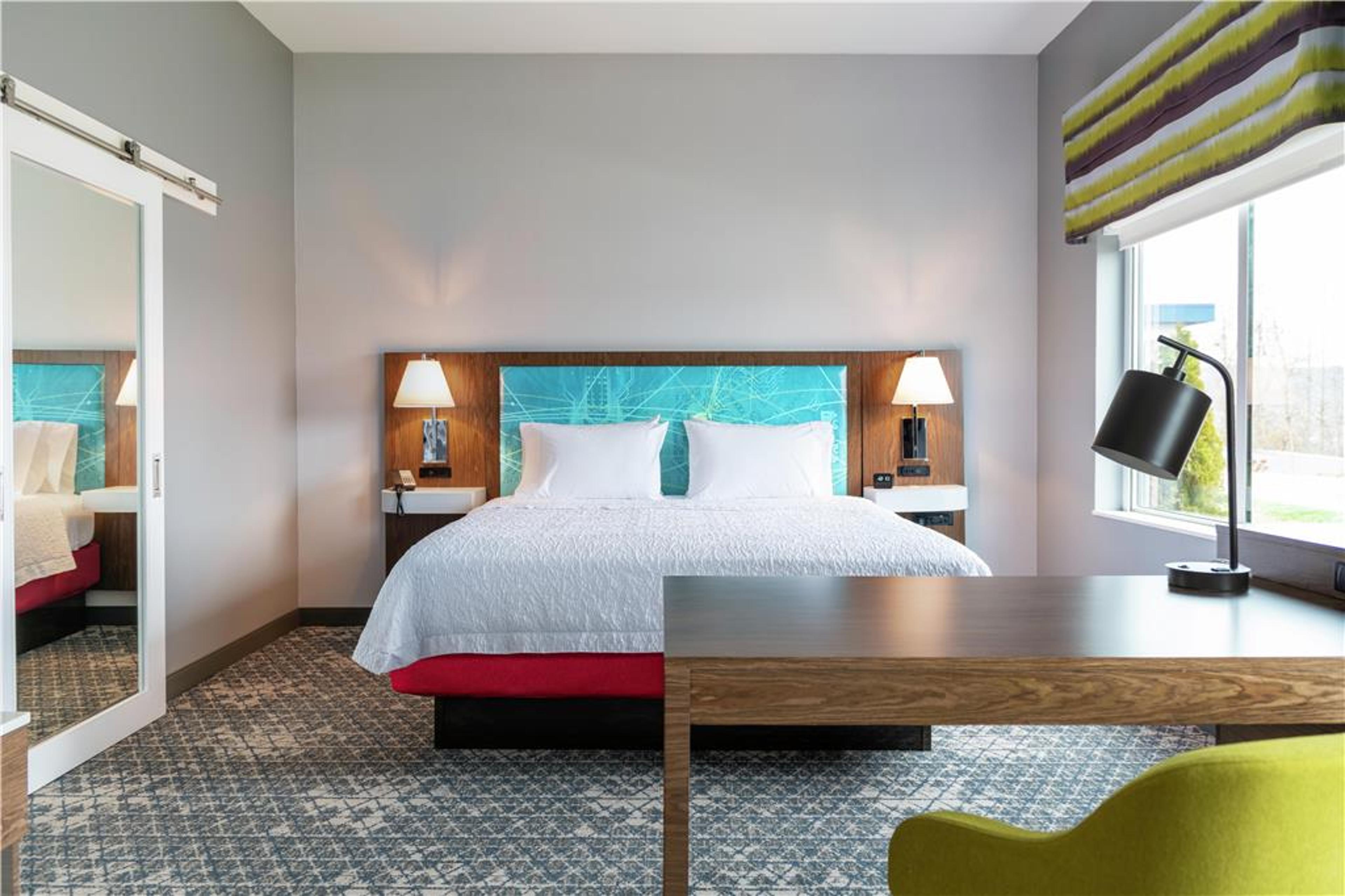 HAMPTON INN AND SUITES NEW STANTON