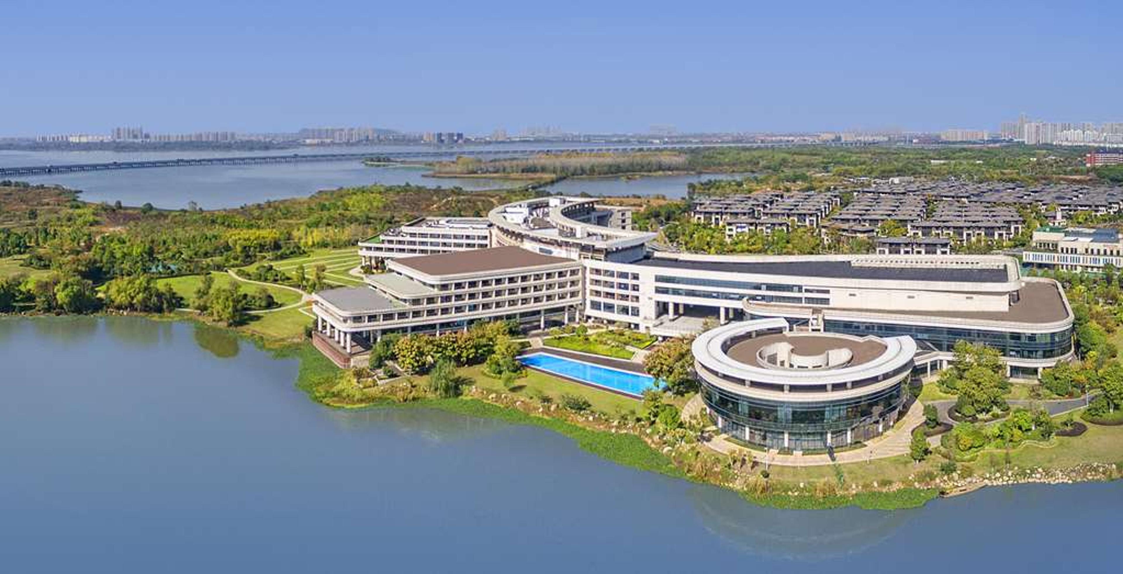 RADISSON BLU HOTEL WUHAN ETD ZONE