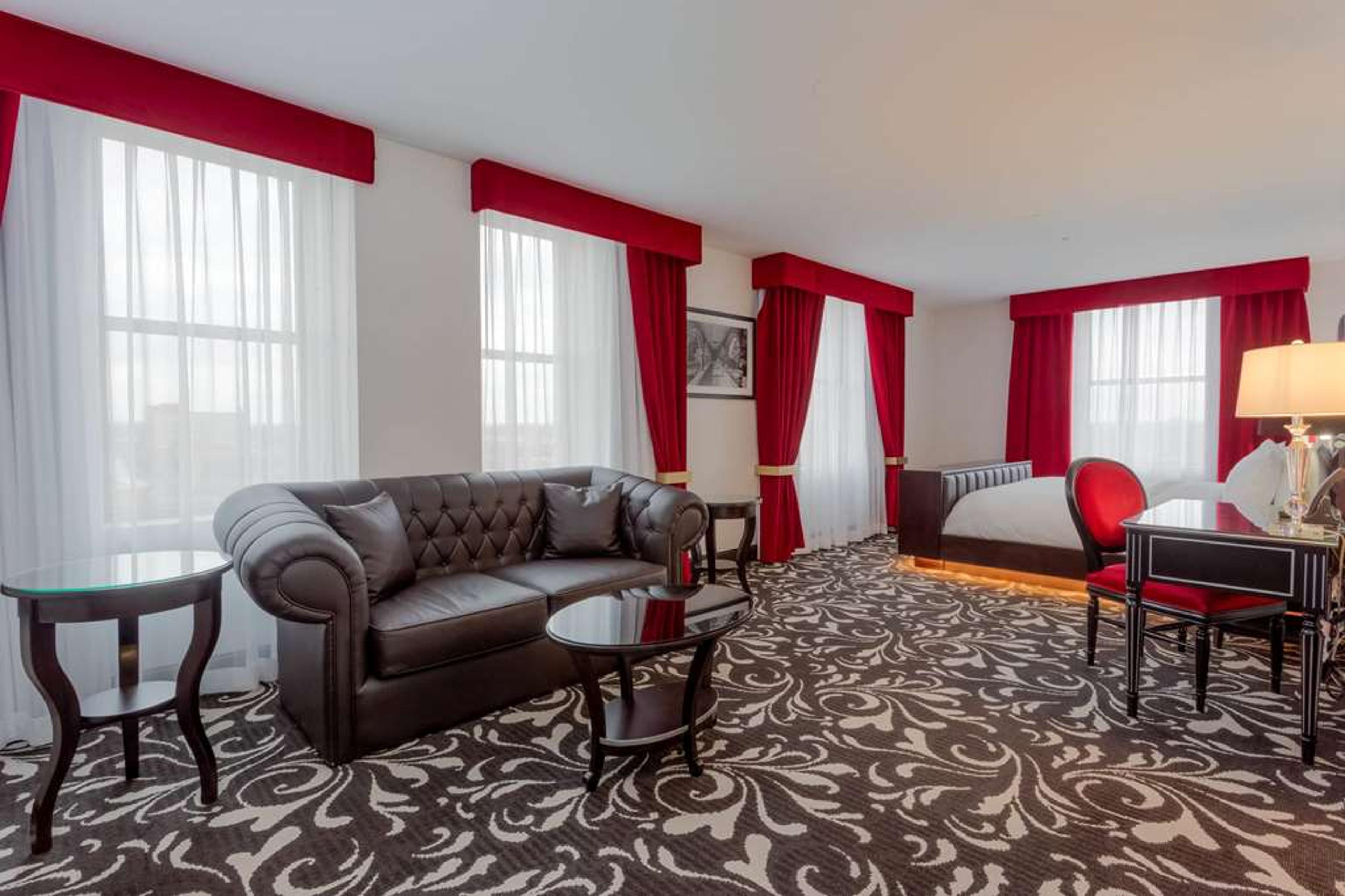 HOTEL RETLAW, TRADEMARK COLLECTION