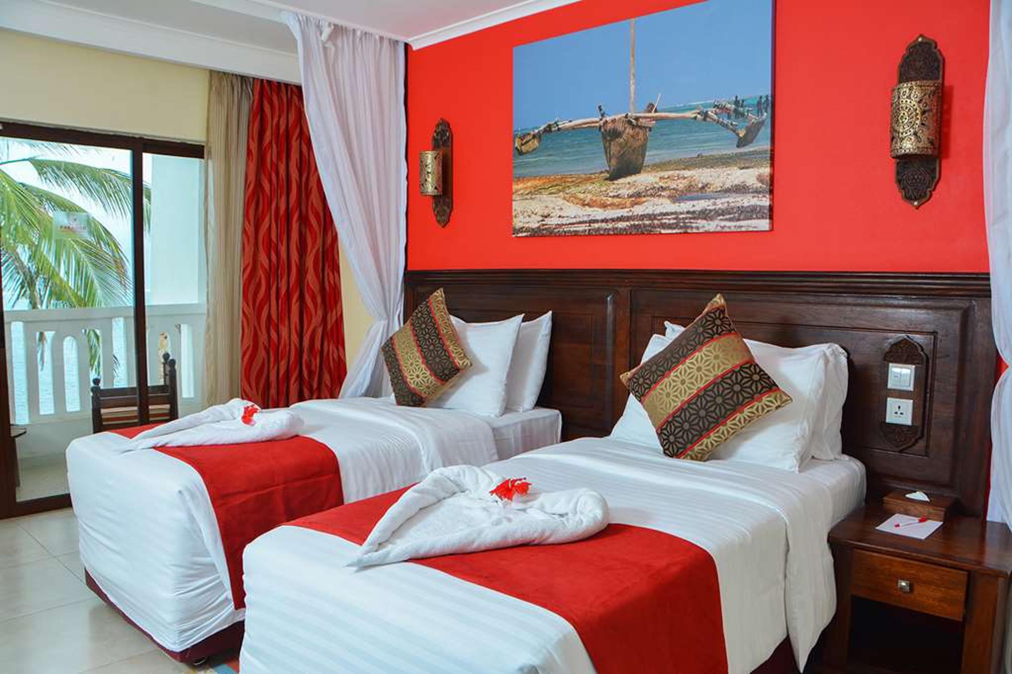 PRIDEINN PARADISE BEACH RESORT SPA