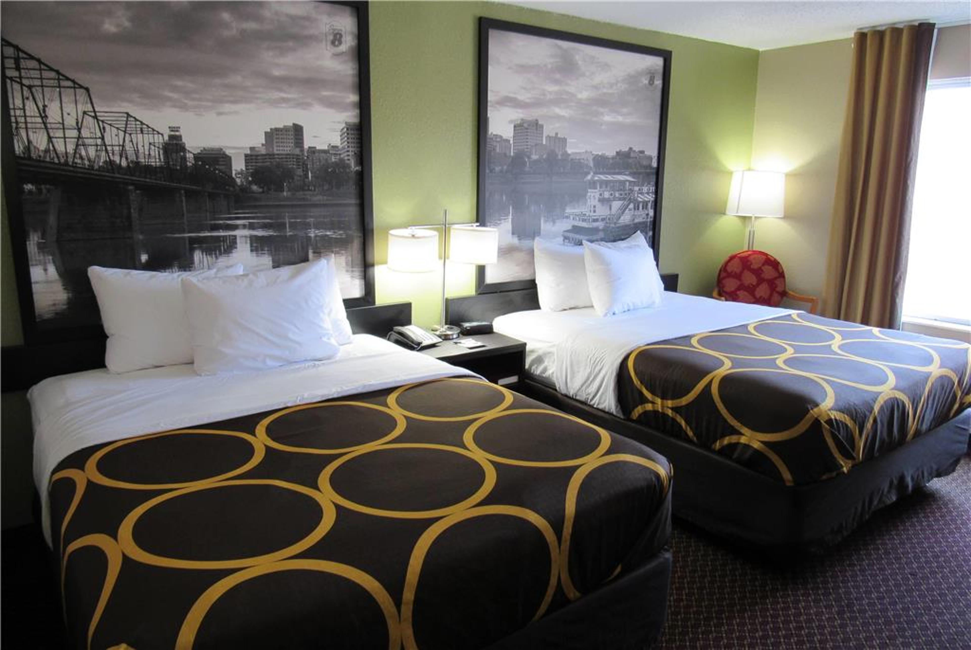 Super 8 by Wyndham New Cumberland