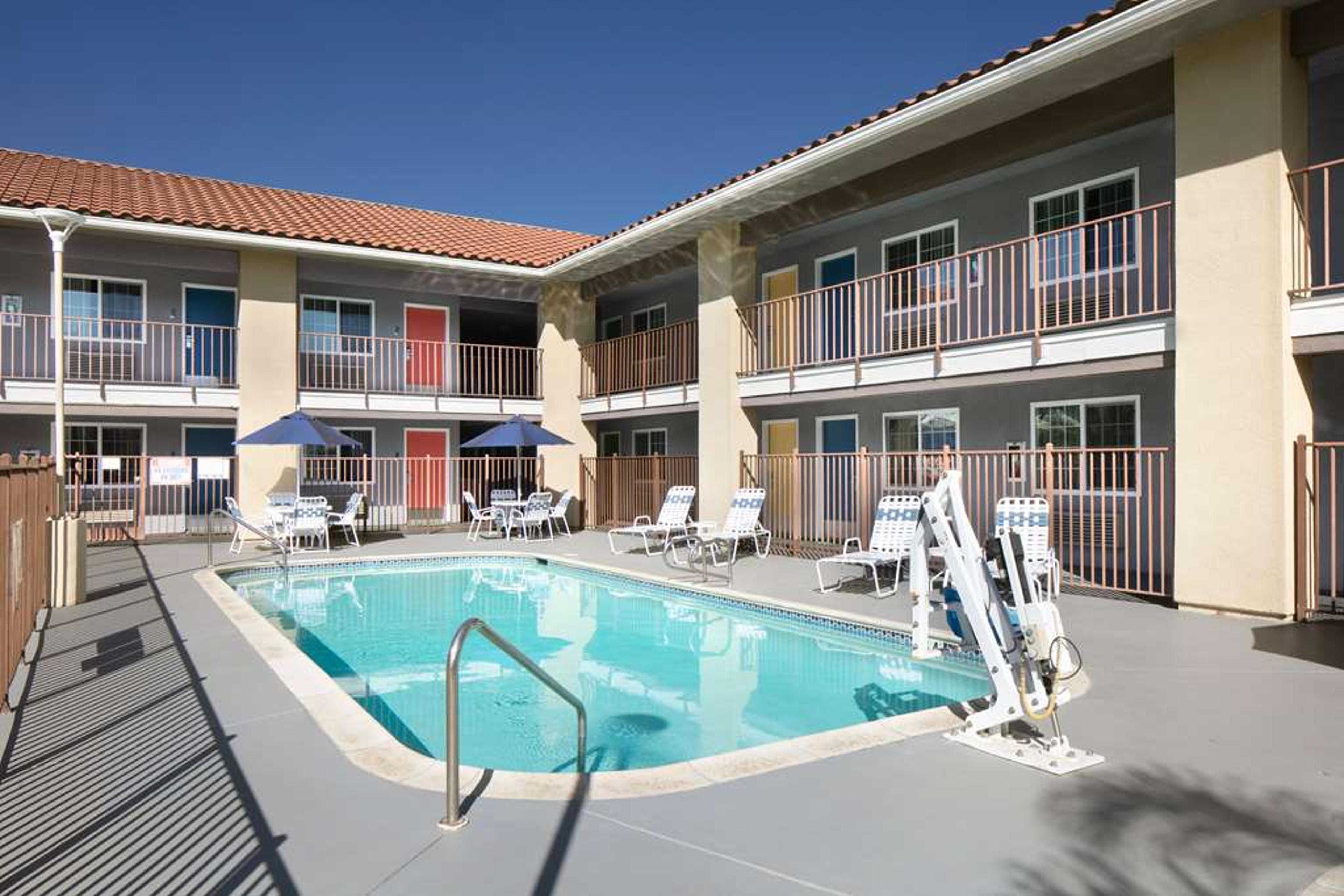 Hotel Photo 3