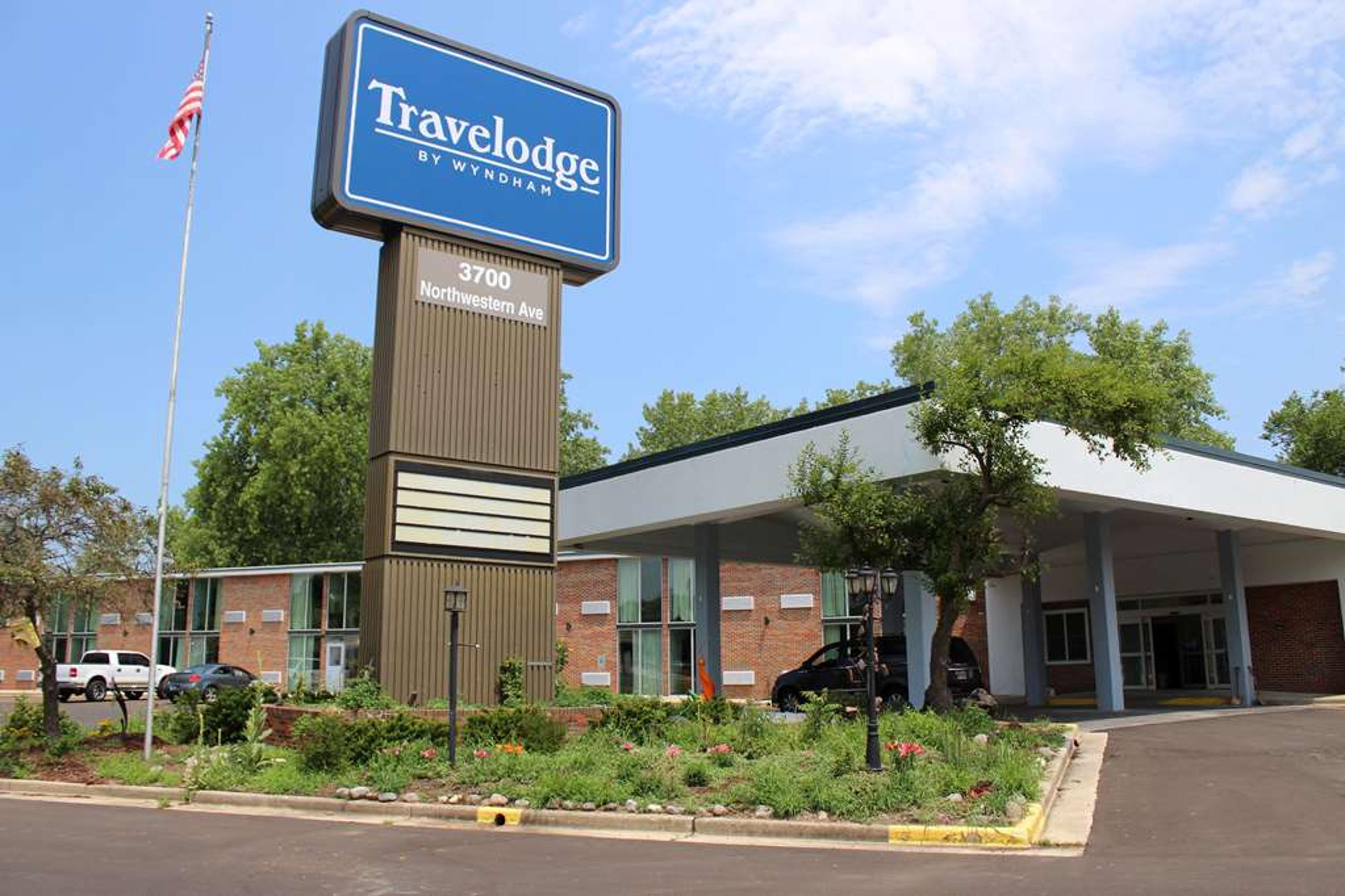 TRAVELODGE BY WYNDHAM WATER'S EDGE
