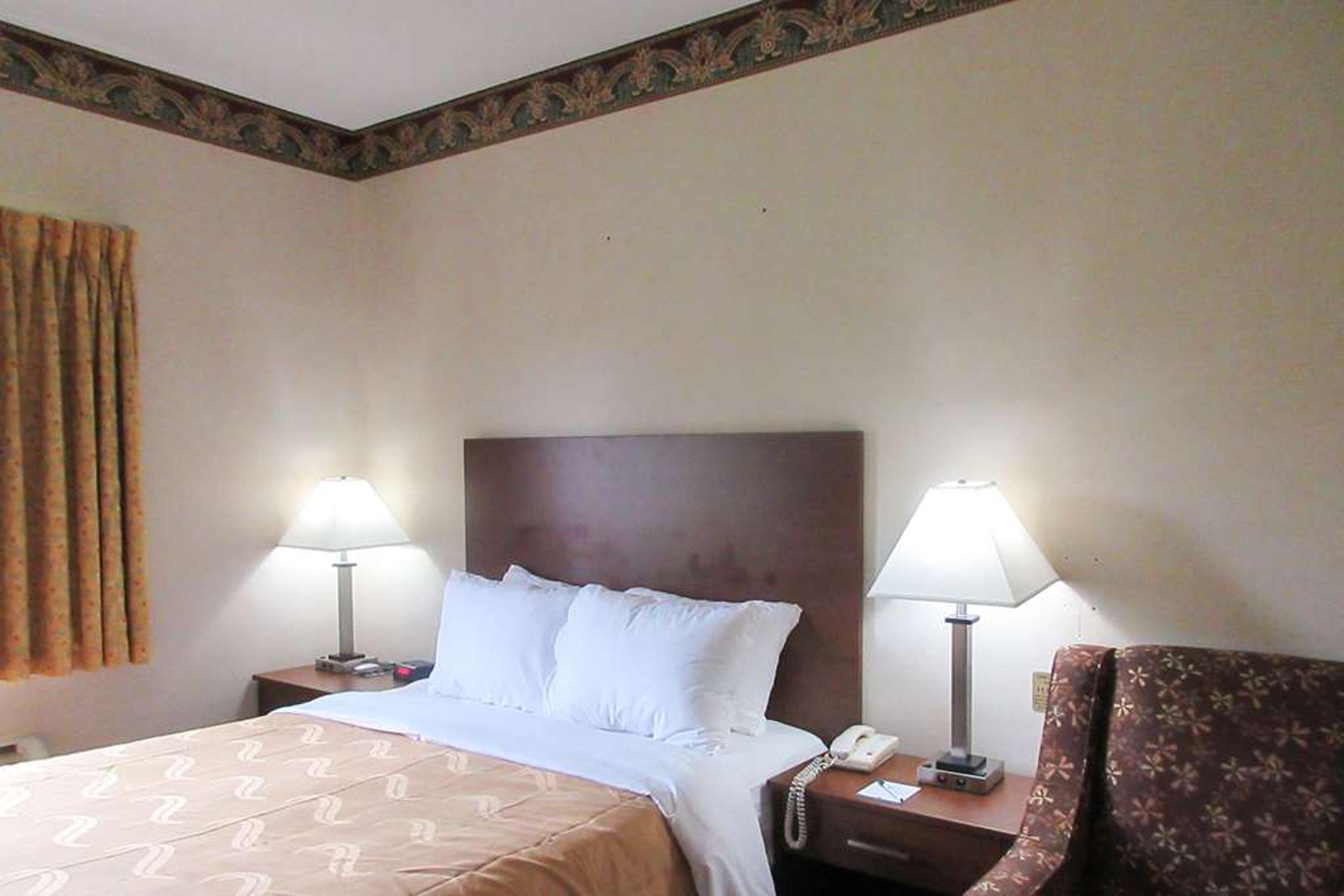 QUALITY INN SAWYER