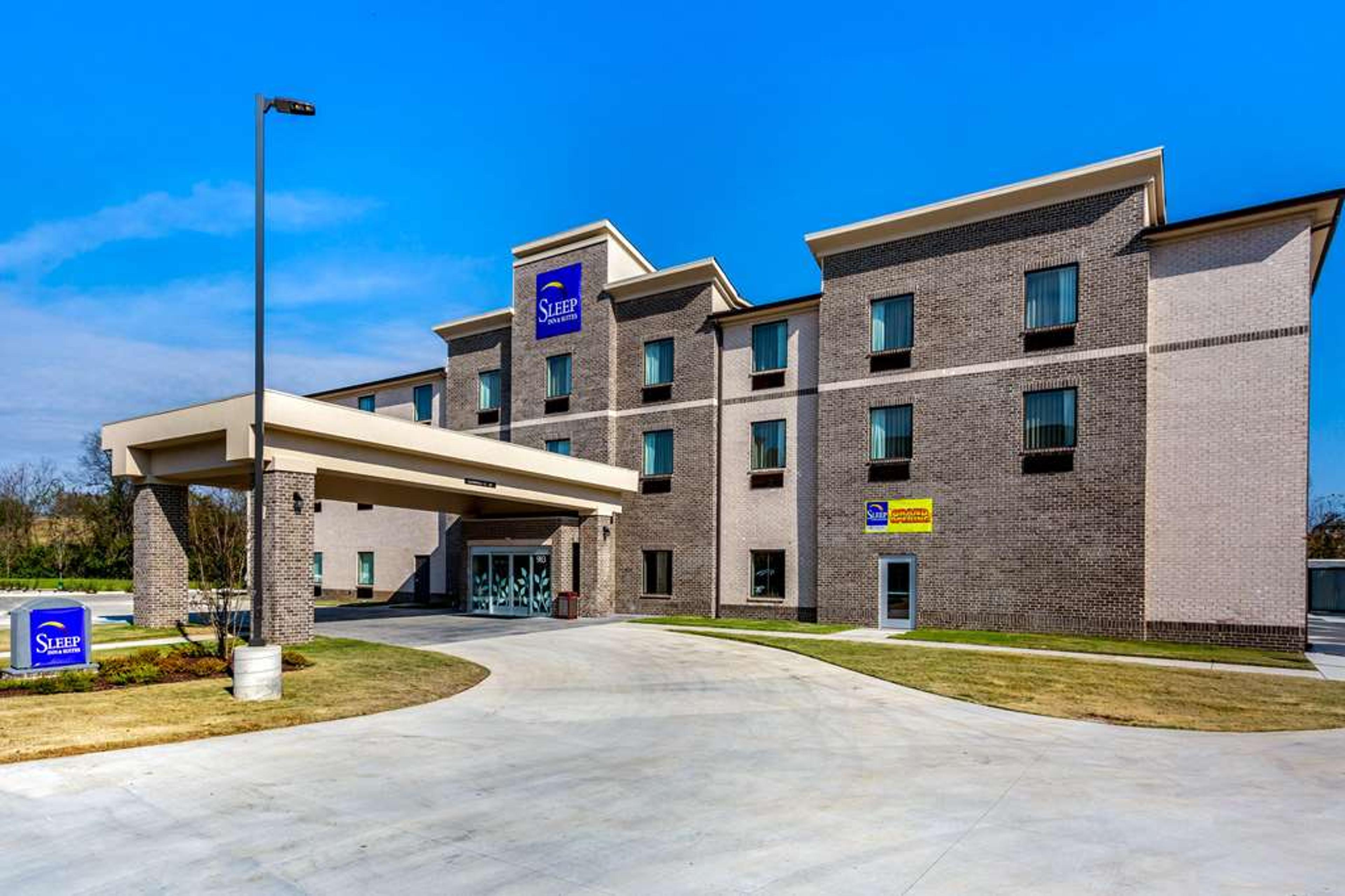 SLEEP INN AND SUITES GALLATIN - NAS