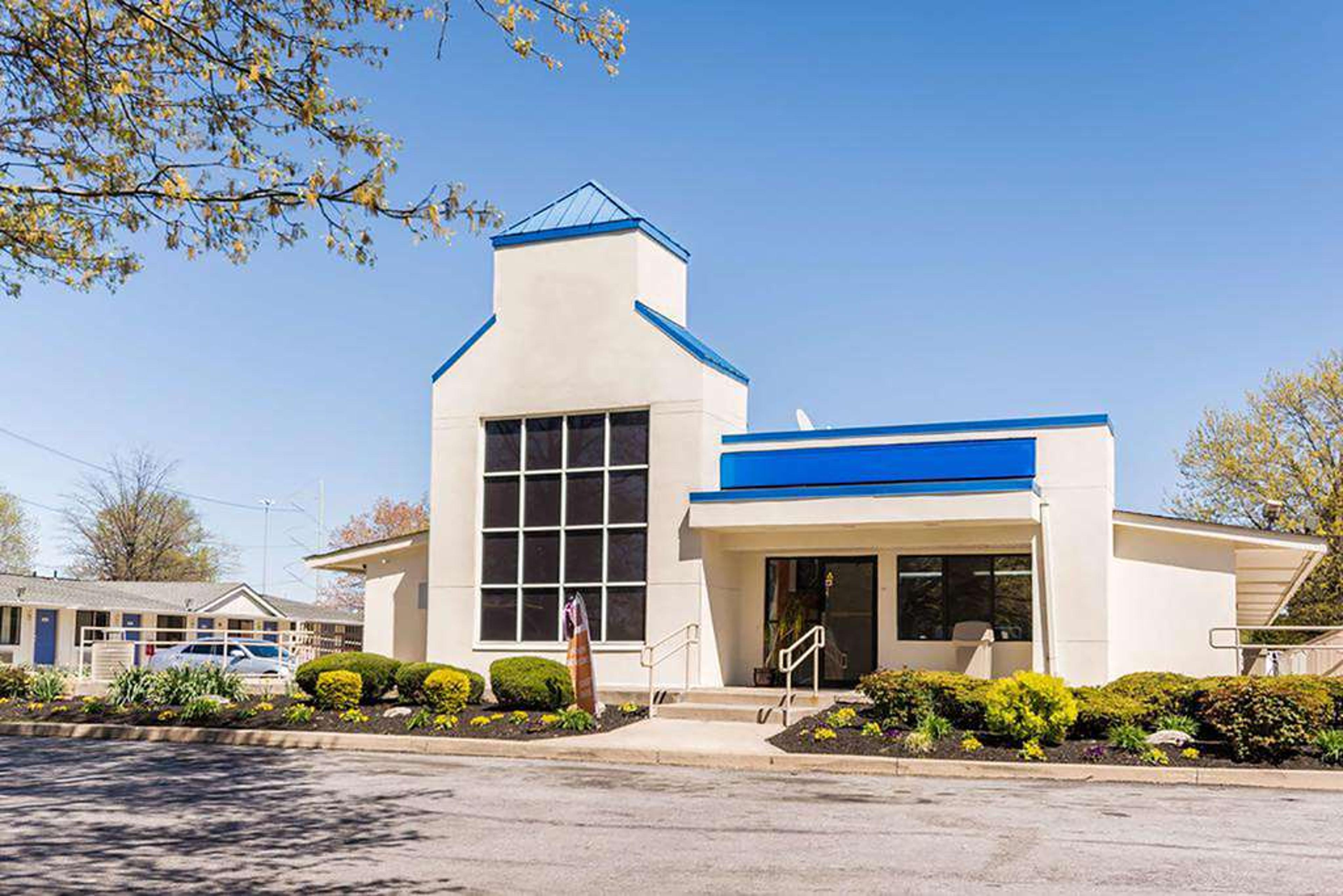 TRAVELODGE BY WYNDHAM ESSINGTON / P