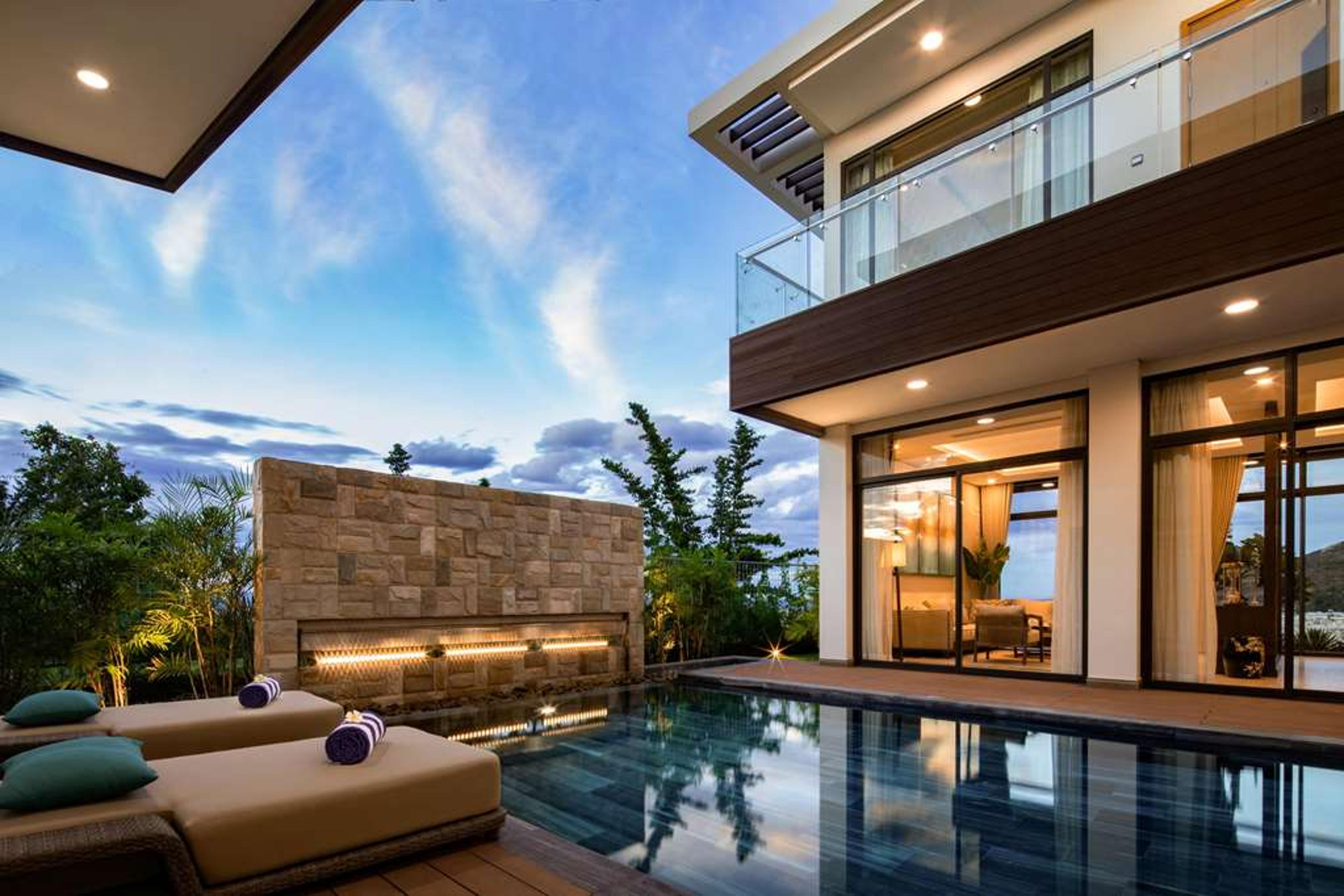 WYNDHAM GRAND KN PARADISE CAM RANH