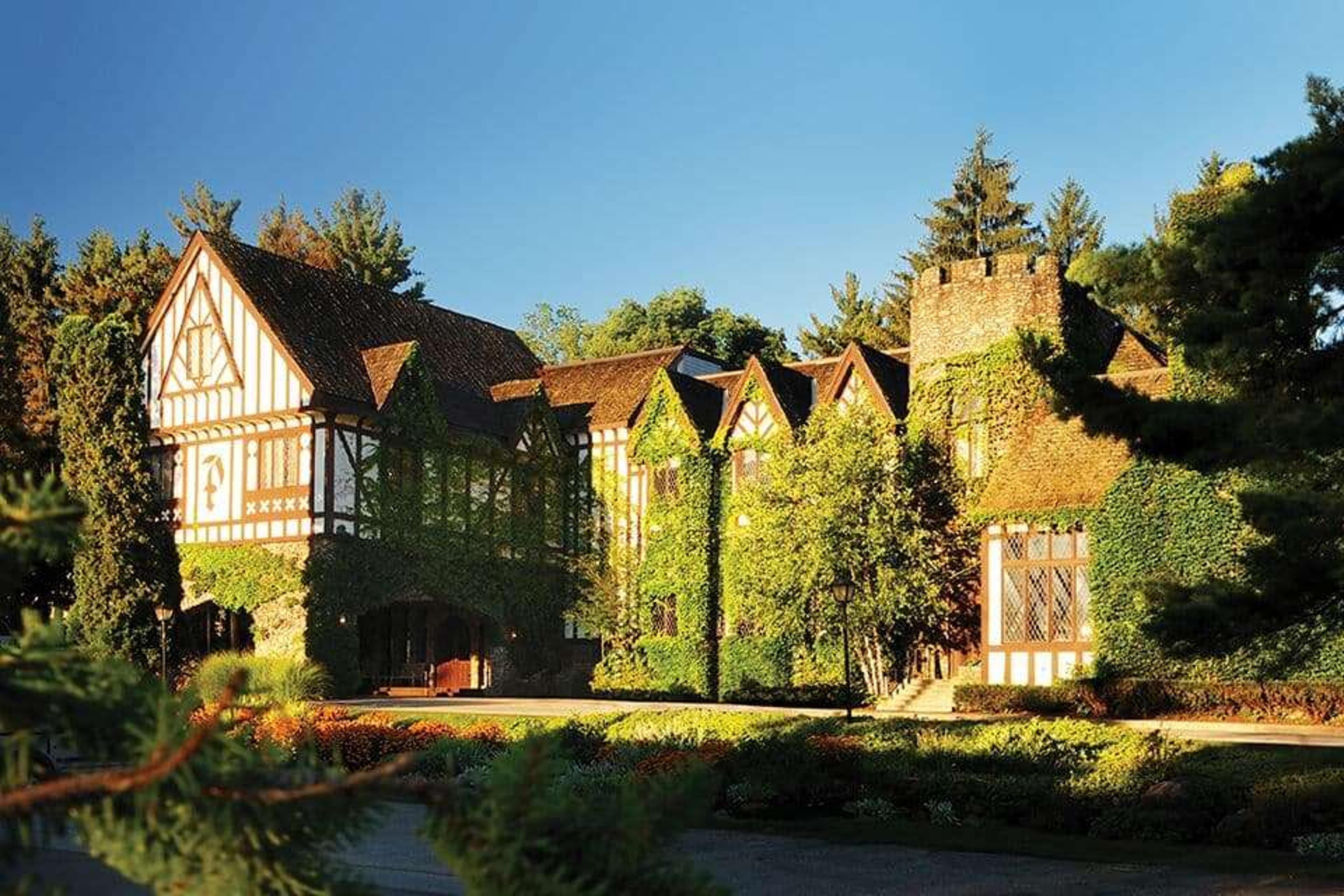 PEEK AND PEAK RESORT TRADEMARK COLL