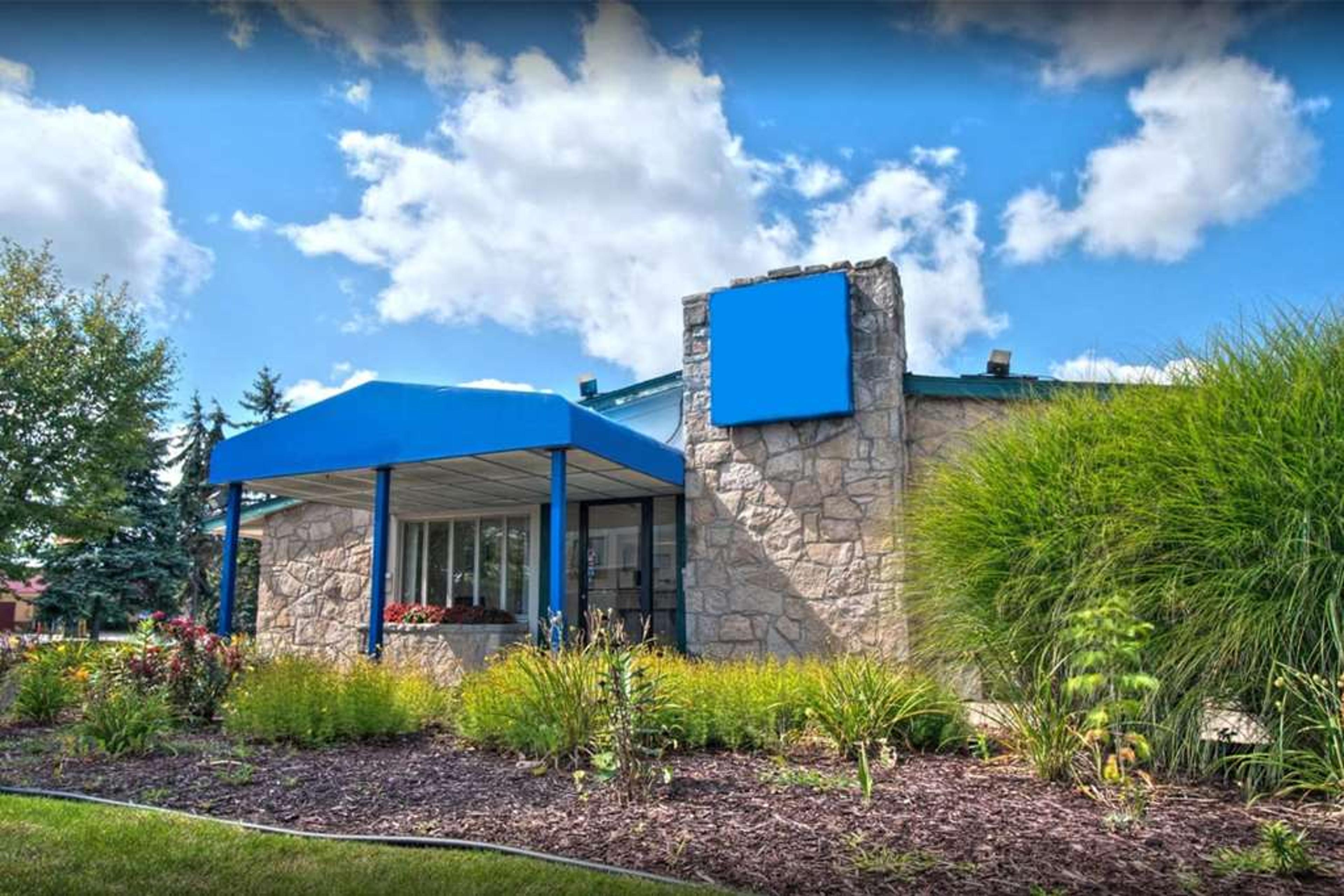 TRAVELODGE LANSING