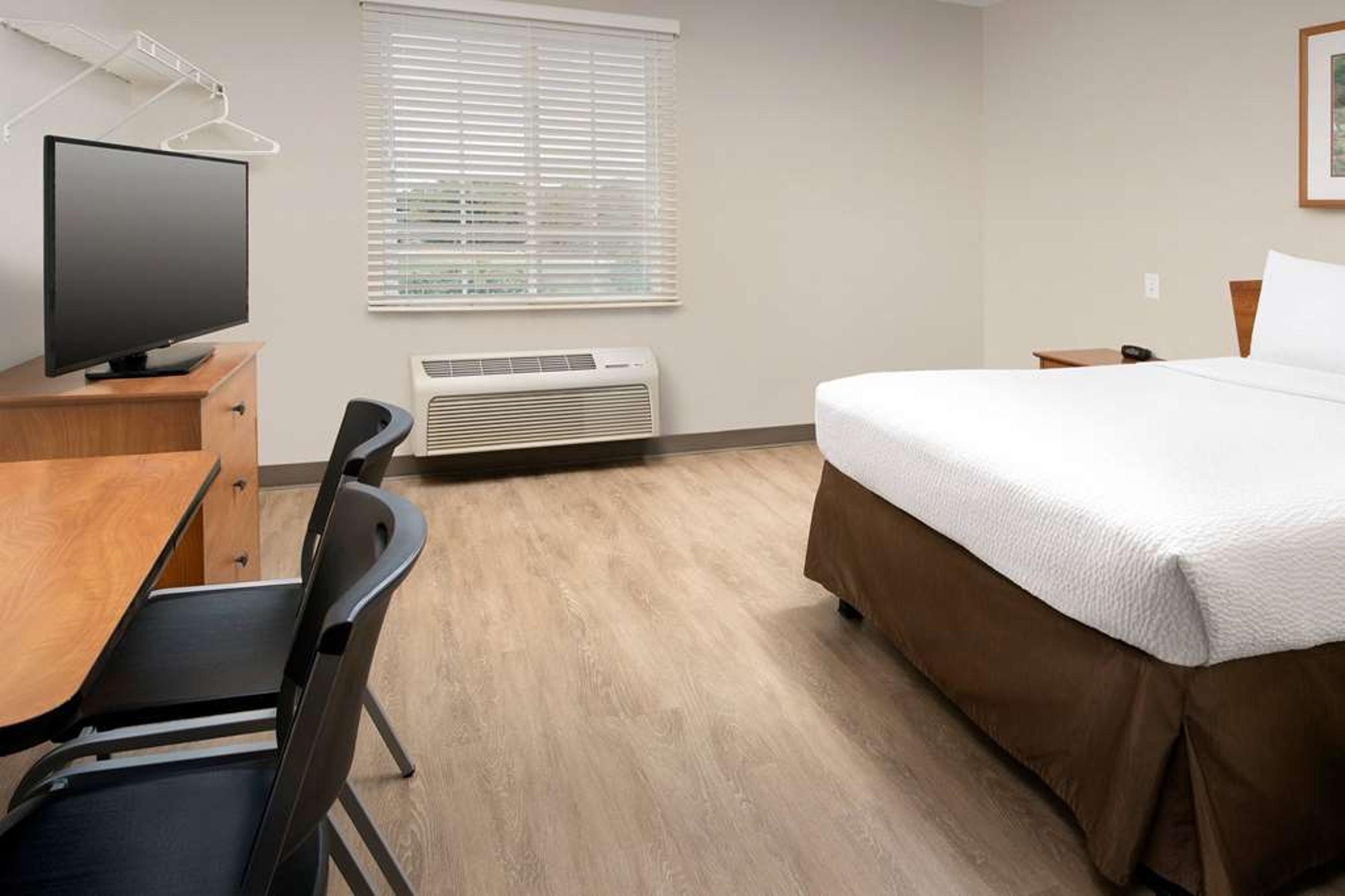 WOODSPRING SUITES HUNTSVILLE MADISO