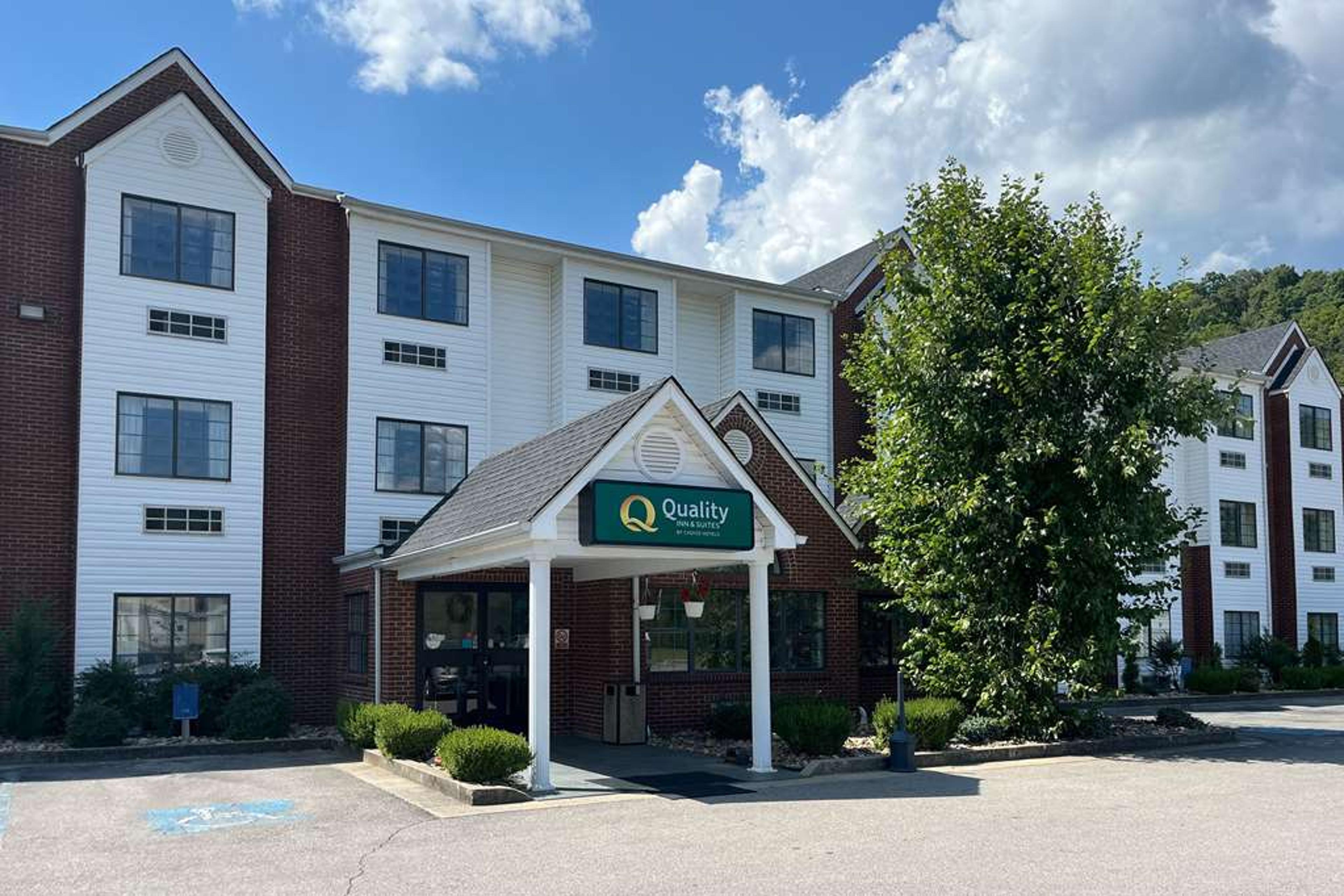 QUALITY INN AND SUITES PRESTONBURG