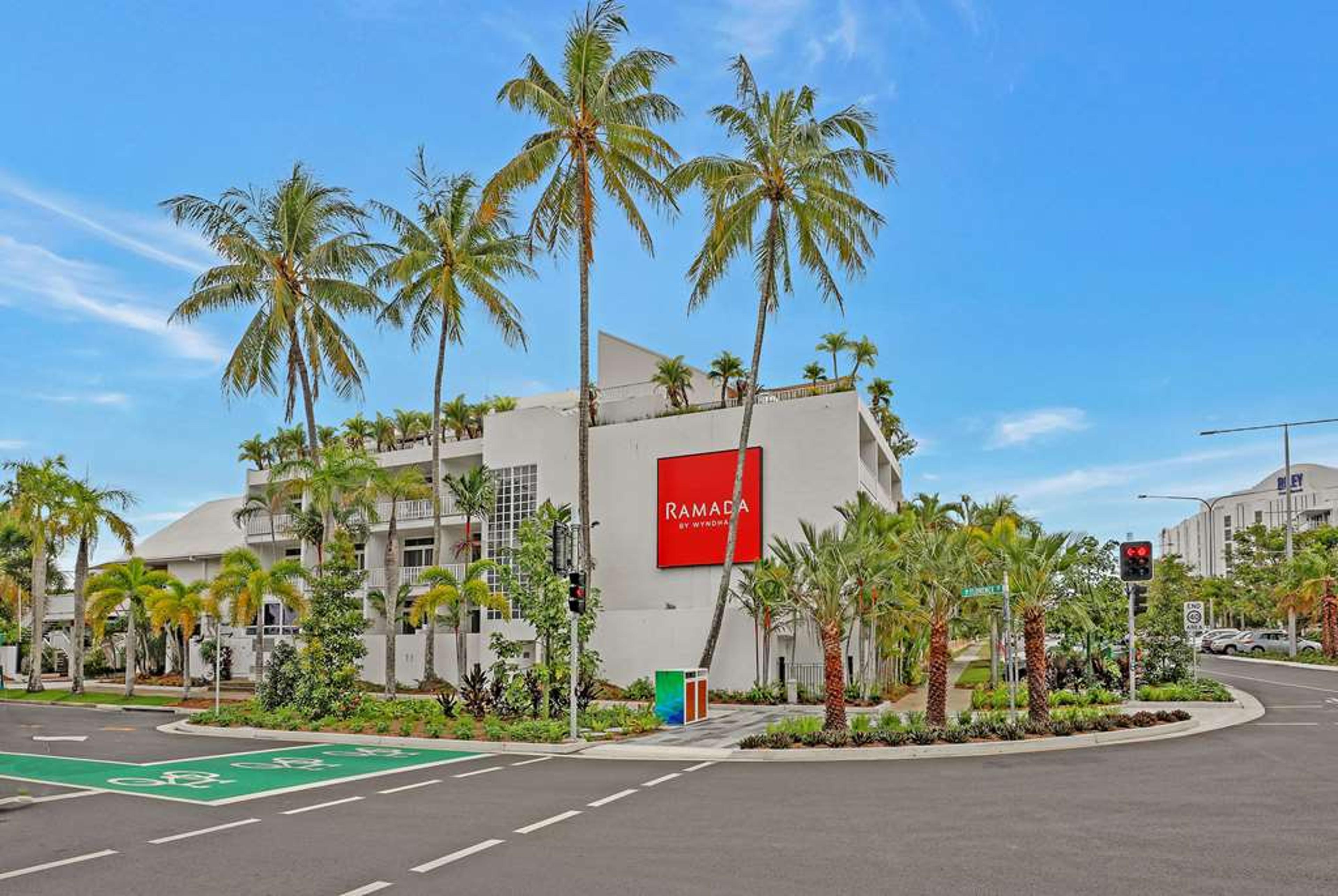 RAMADA BY WYNDHAM CAIRNS