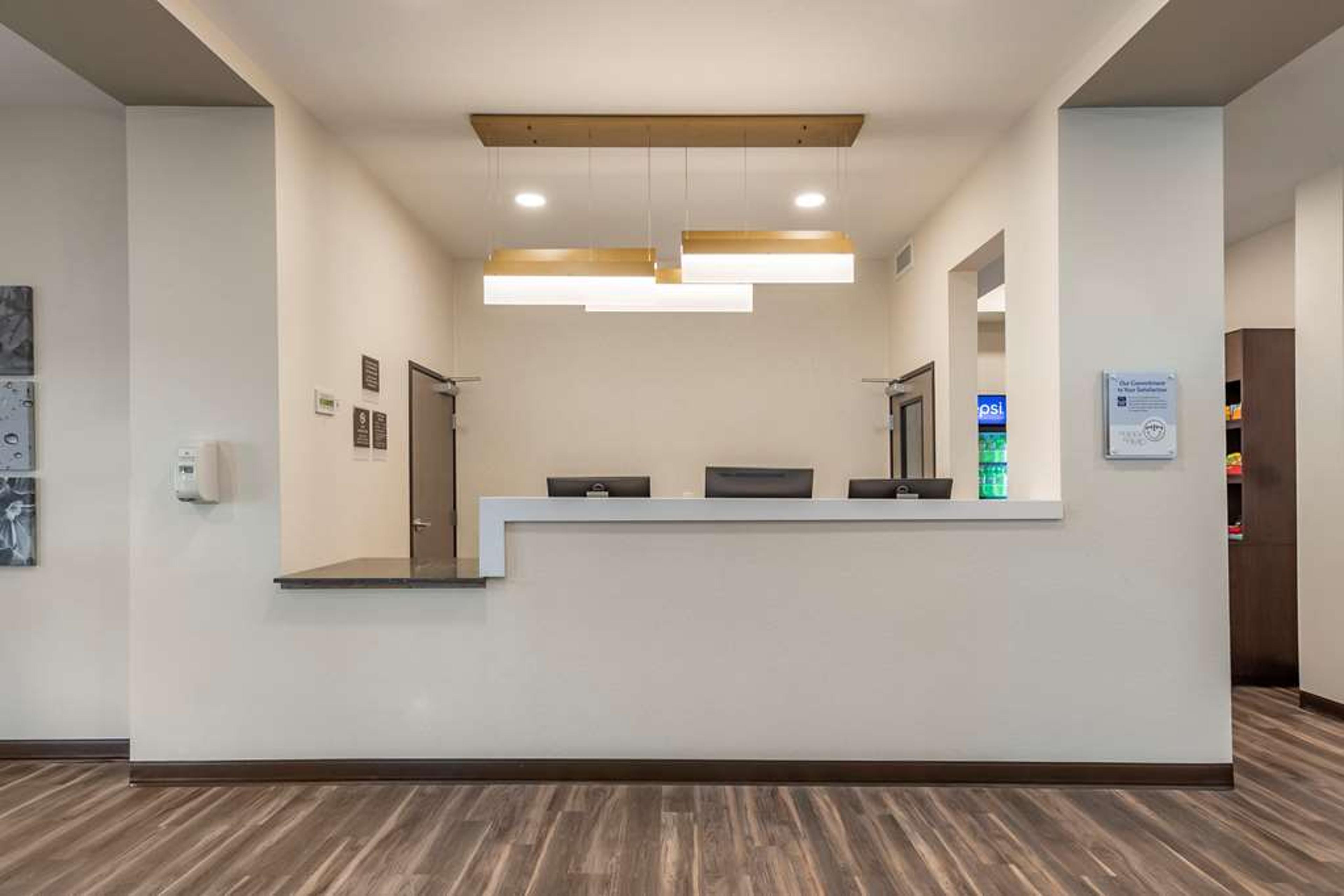SLEEP INN WAUKEE